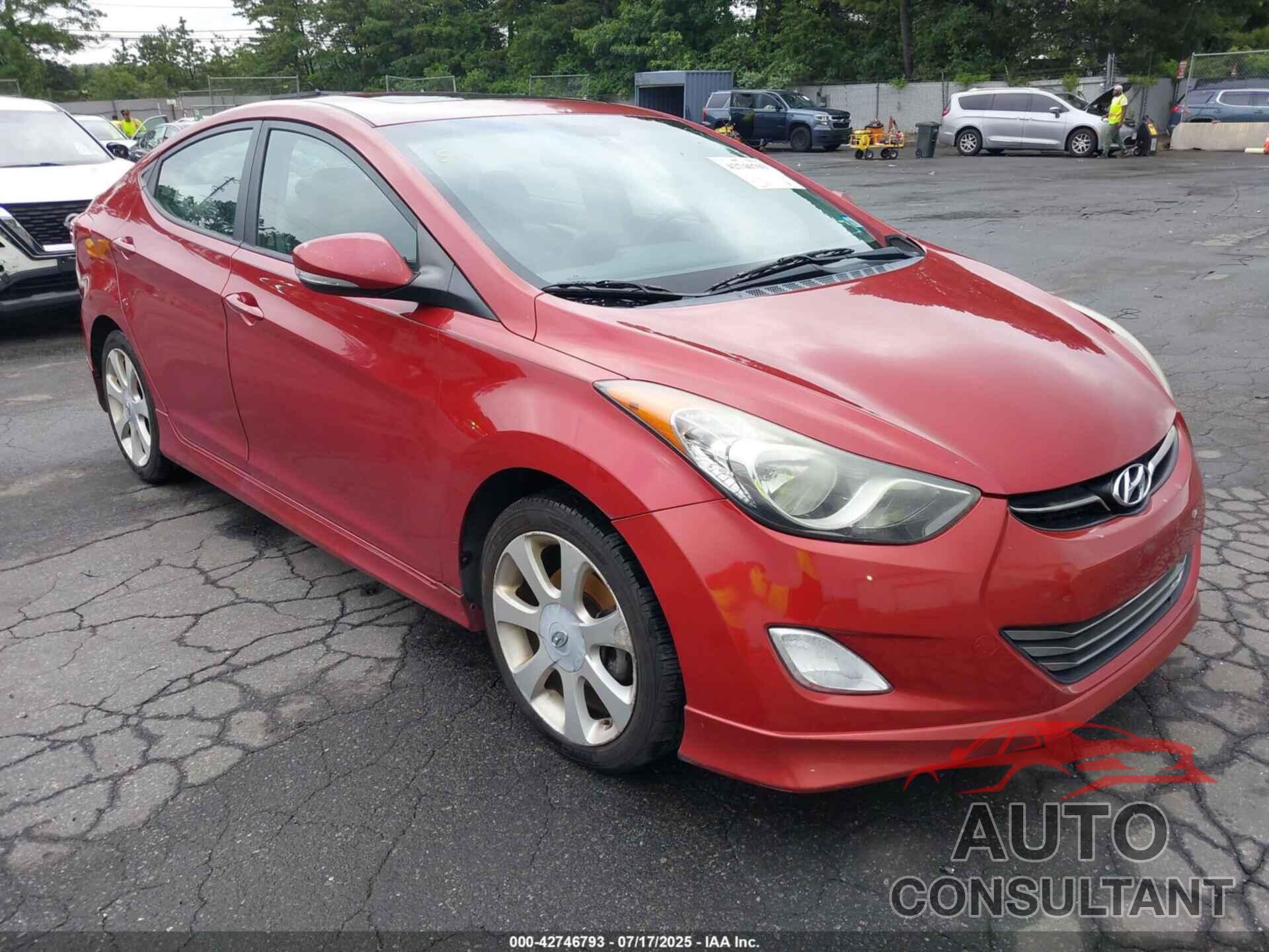 HYUNDAI ELANTRA 2013 - KMHDH4AE8DU696578