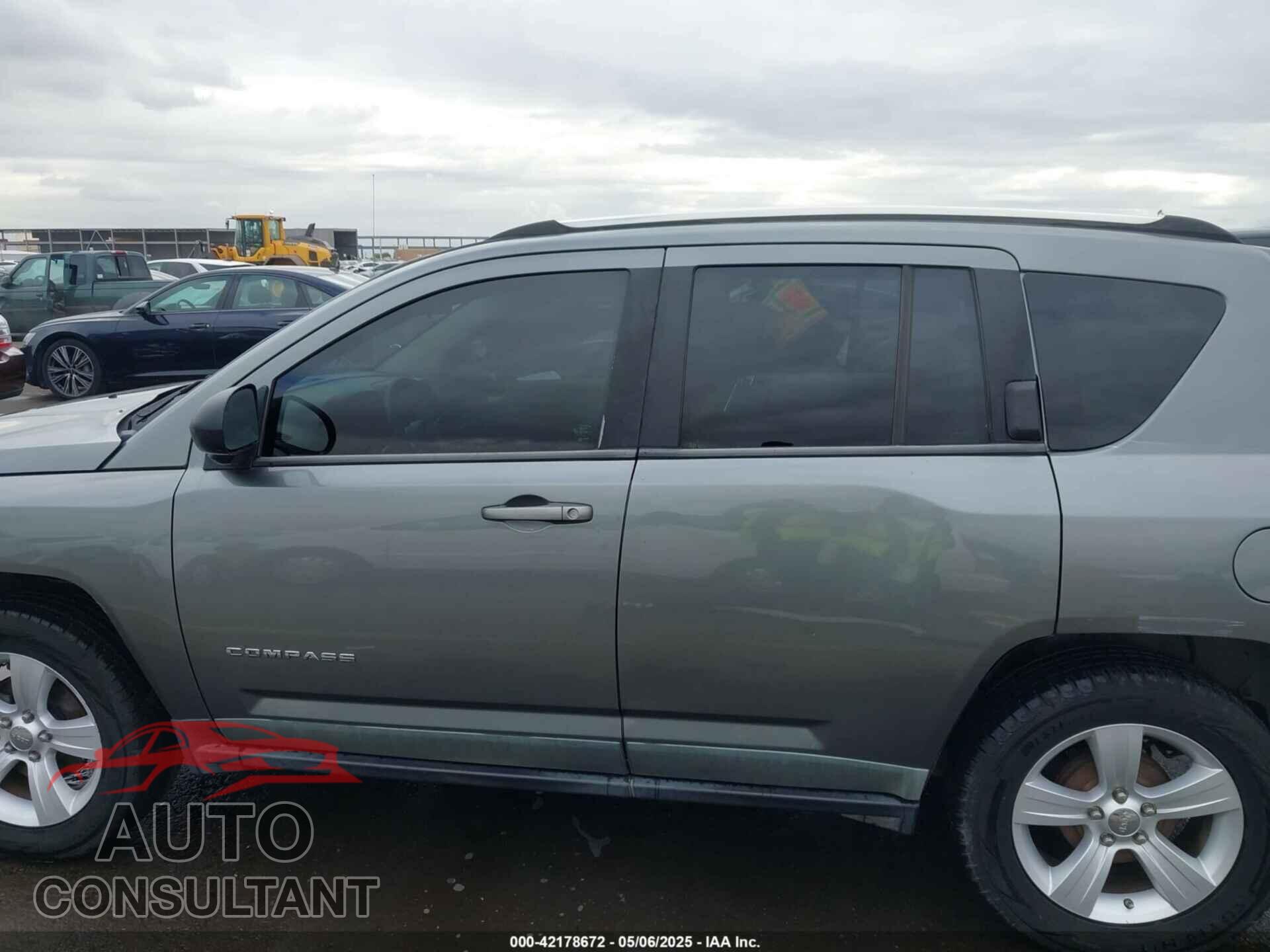 JEEP COMPASS 2011 - 1J4NT1FB3BD236353