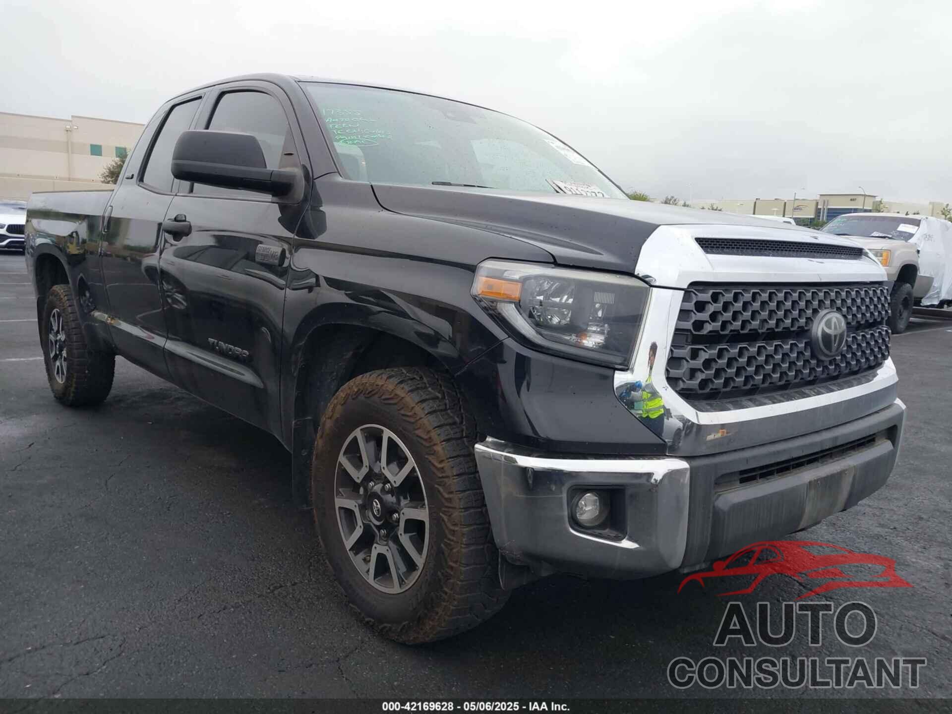 TOYOTA TUNDRA 2020 - 5TFRY5F14LX268431
