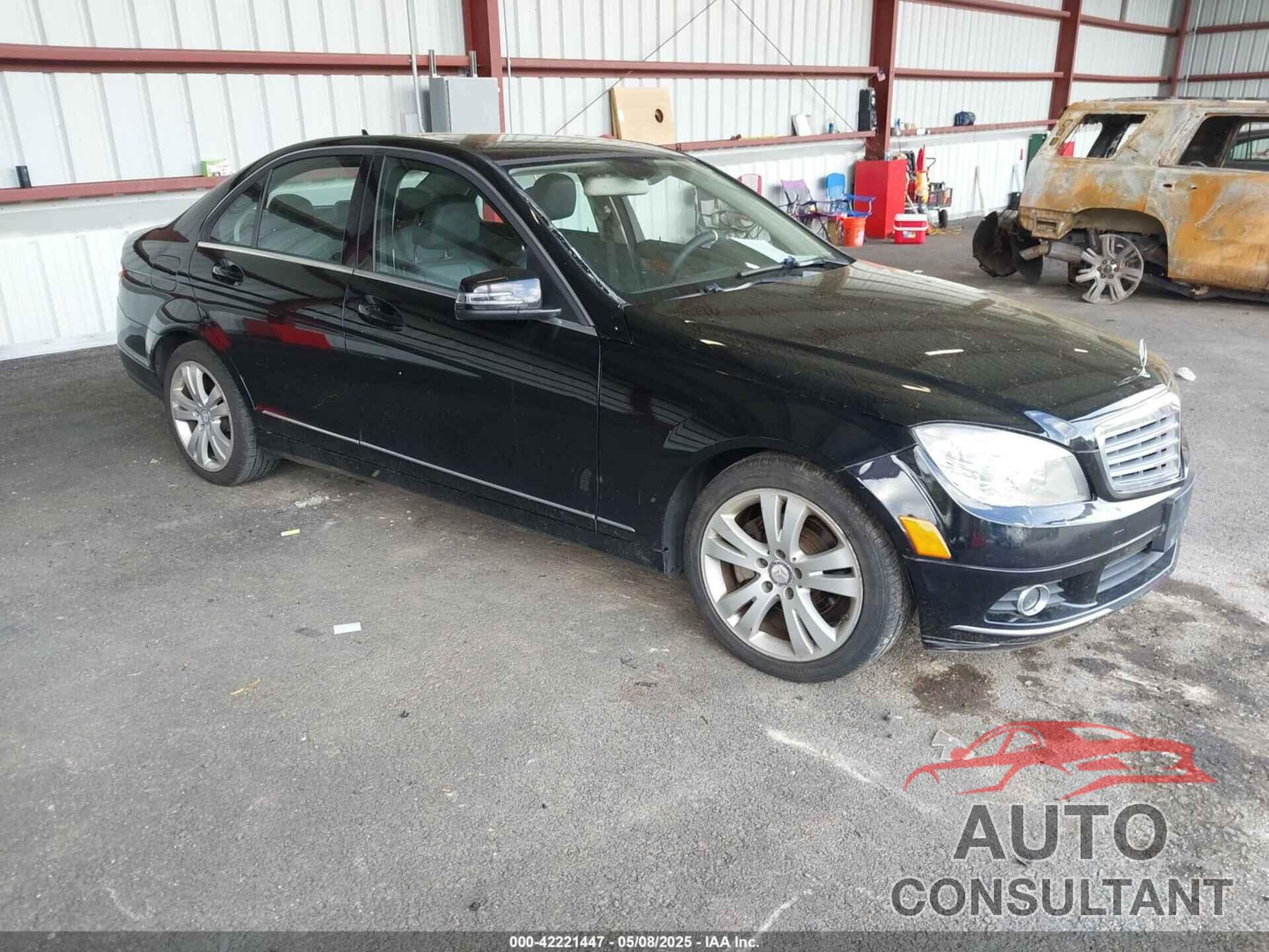 MERCEDES-BENZ C 300 2011 - WDDGF8BB2BR161142
