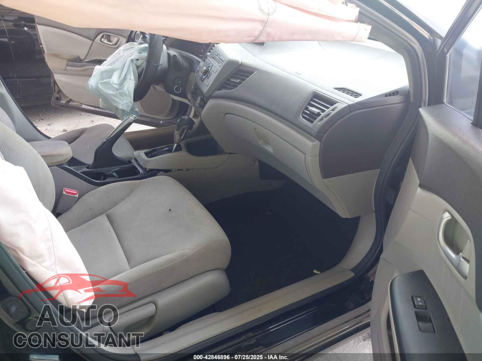 HONDA CIVIC 2012 - 19XFB2F58CE005705