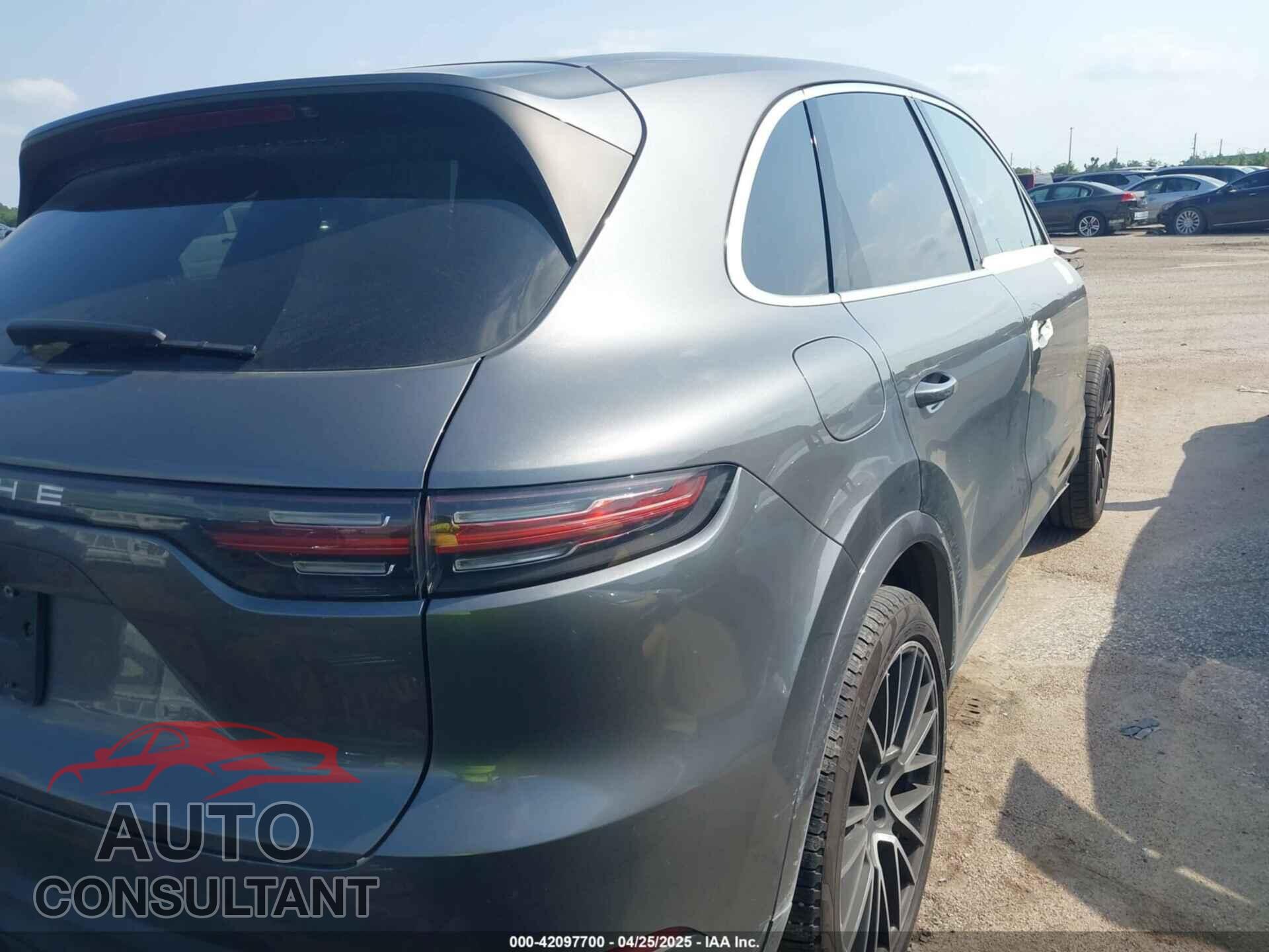 PORSCHE CAYENNE 2019 - WP1AA2AY1KDA15473
