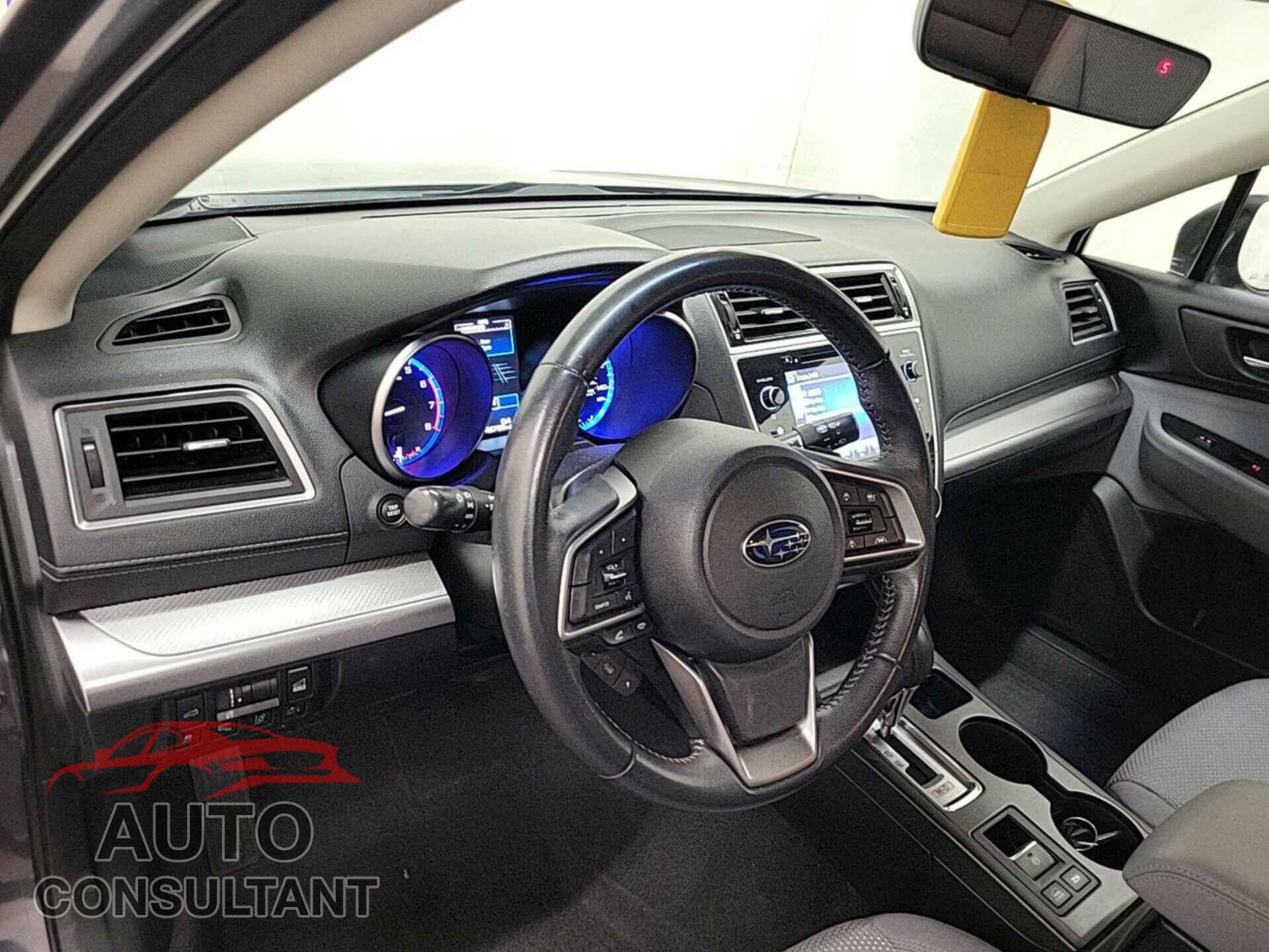 SUBARU OUTBACK 2018 - 4S4BSAHC2J3317135
