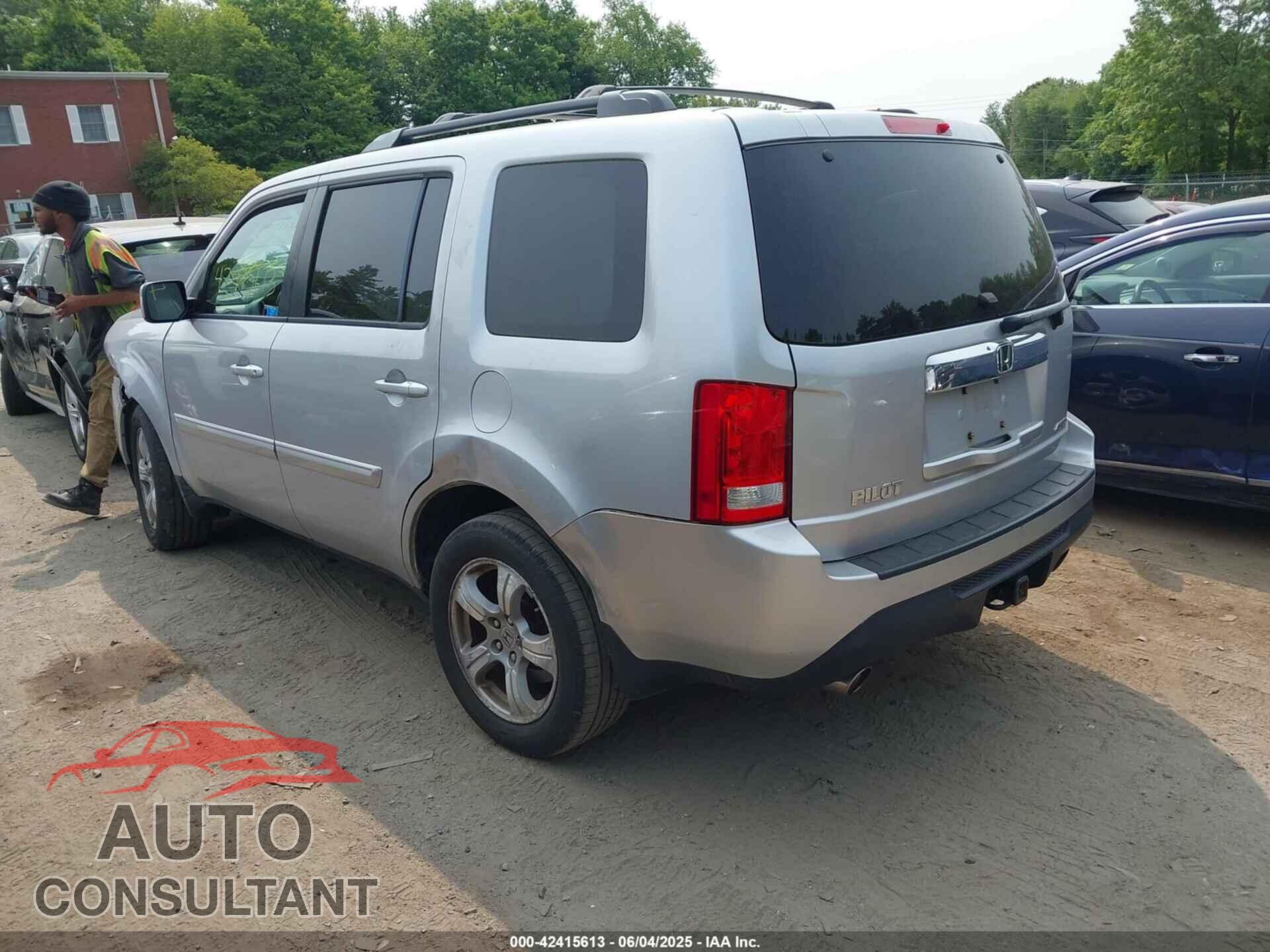 HONDA PILOT 2012 - 5FNYF4H73CB038404