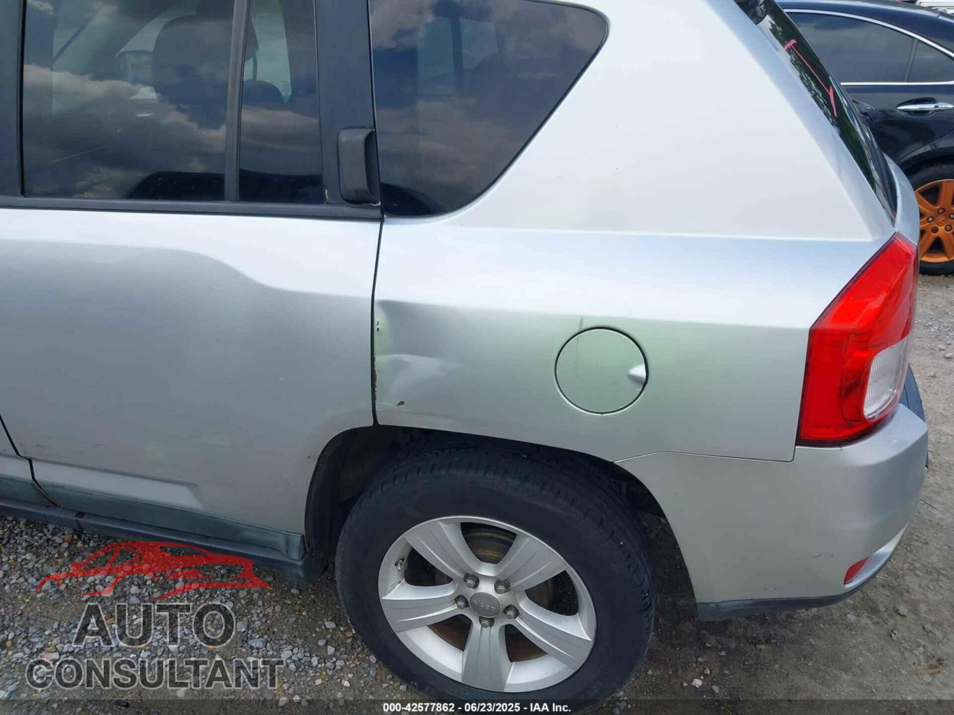 JEEP COMPASS 2011 - 1J4NT1FA2BD286331