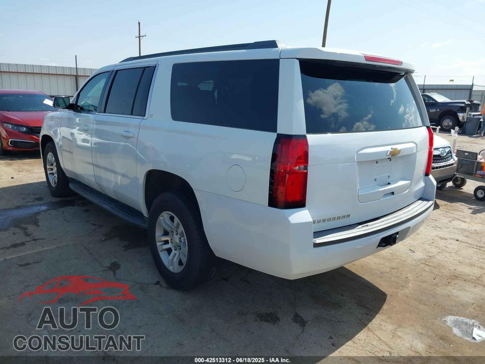 CHEVROLET SUBURBAN 2019 - 1GNSCHKC3KR347317
