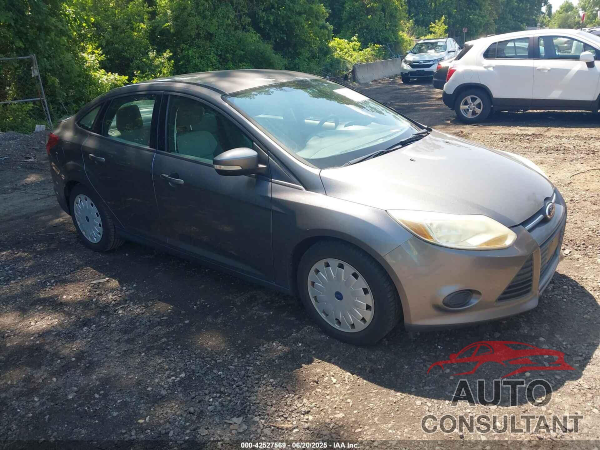 FORD FOCUS 2014 - 1FADP3F27EL134376