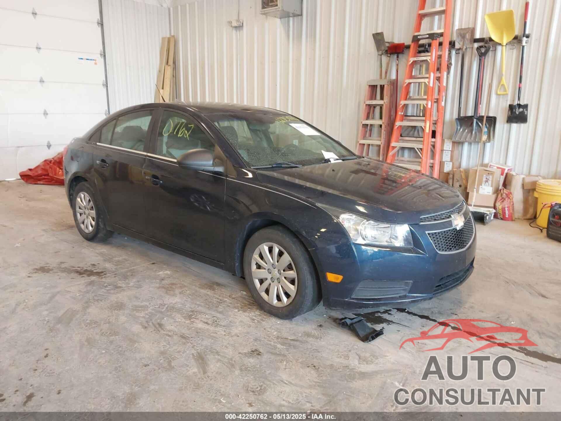 CHEVROLET CRUZE 2011 - 1G1PC5SH3B7222380
