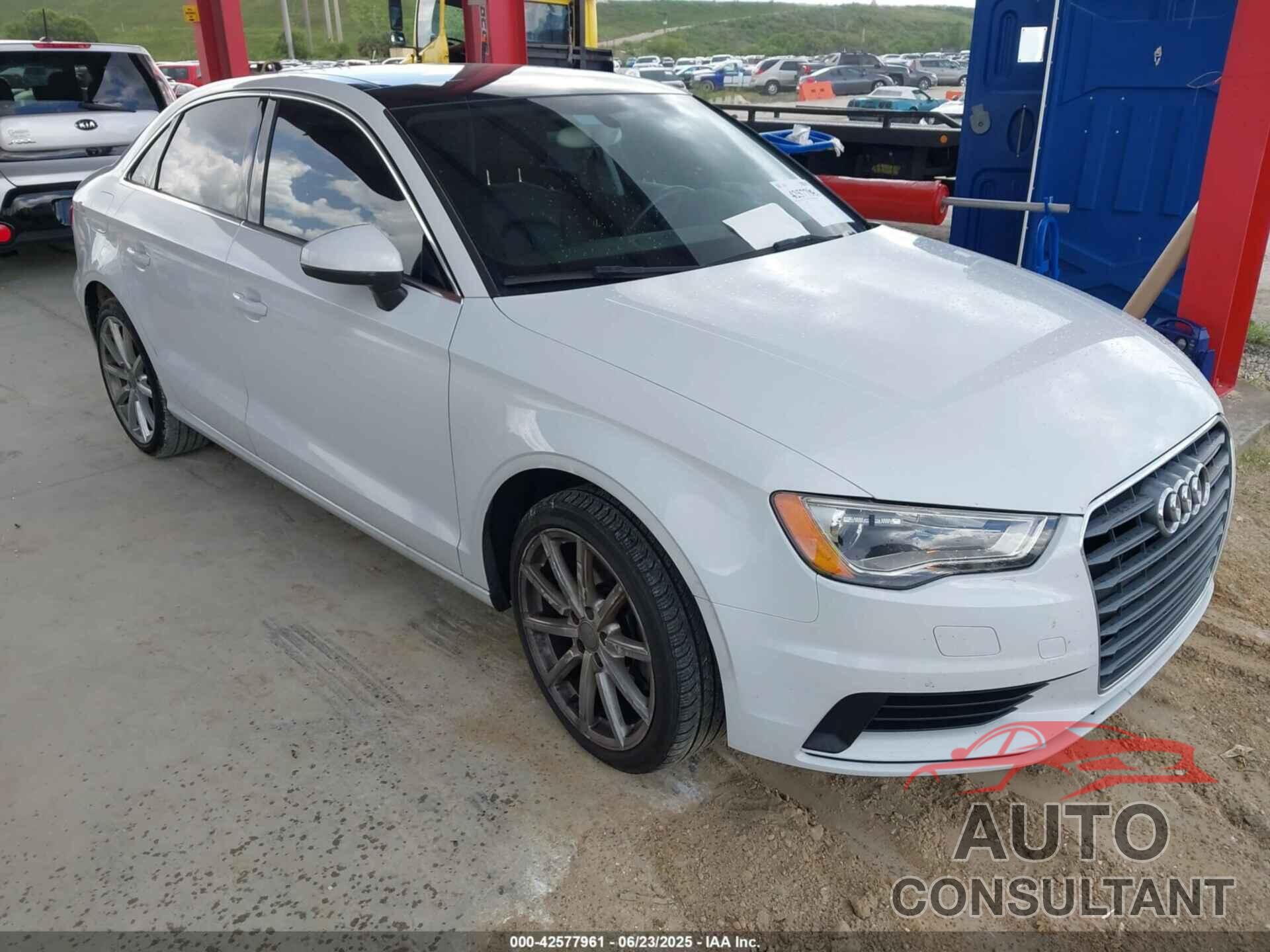 AUDI A3 2015 - WAUCCGFF5F1039868