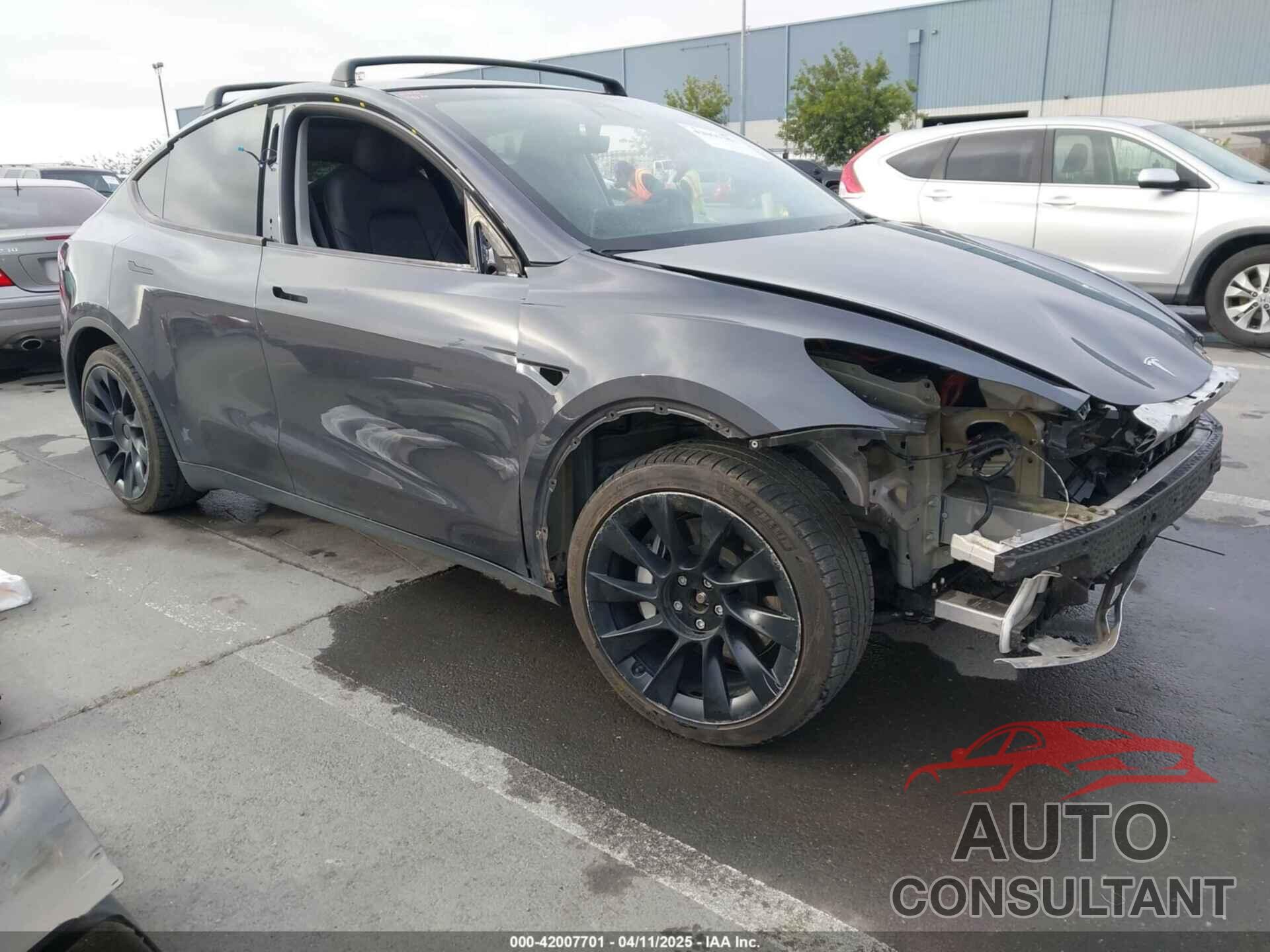 TESLA MODEL Y 2021 - 5YJYGAEE0MF223140
