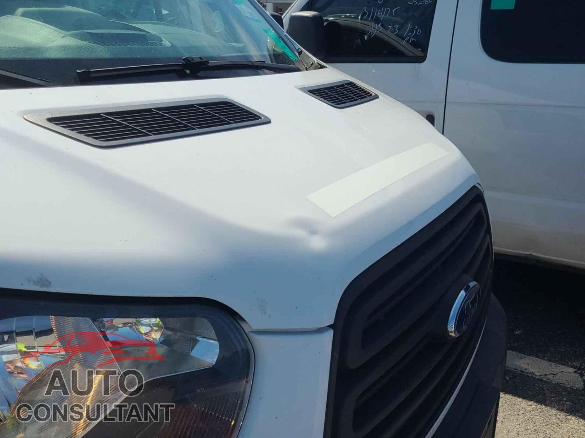 FORD TRANSIT 2017 - 1FTYR1YM2HKA31983