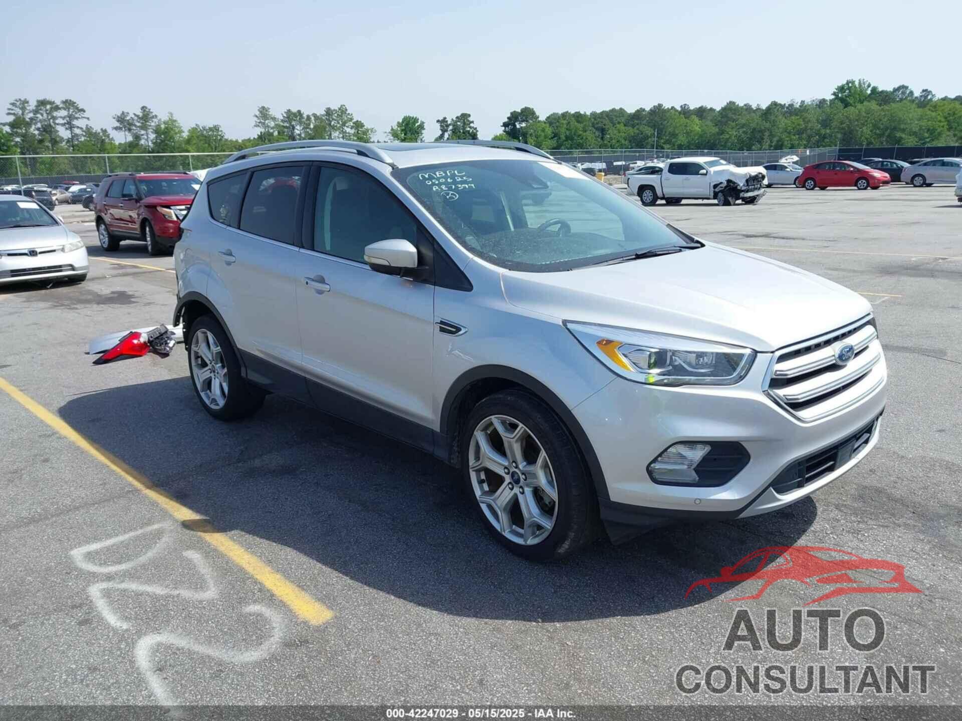 FORD ESCAPE 2019 - 1FMCU0J99KUA87399