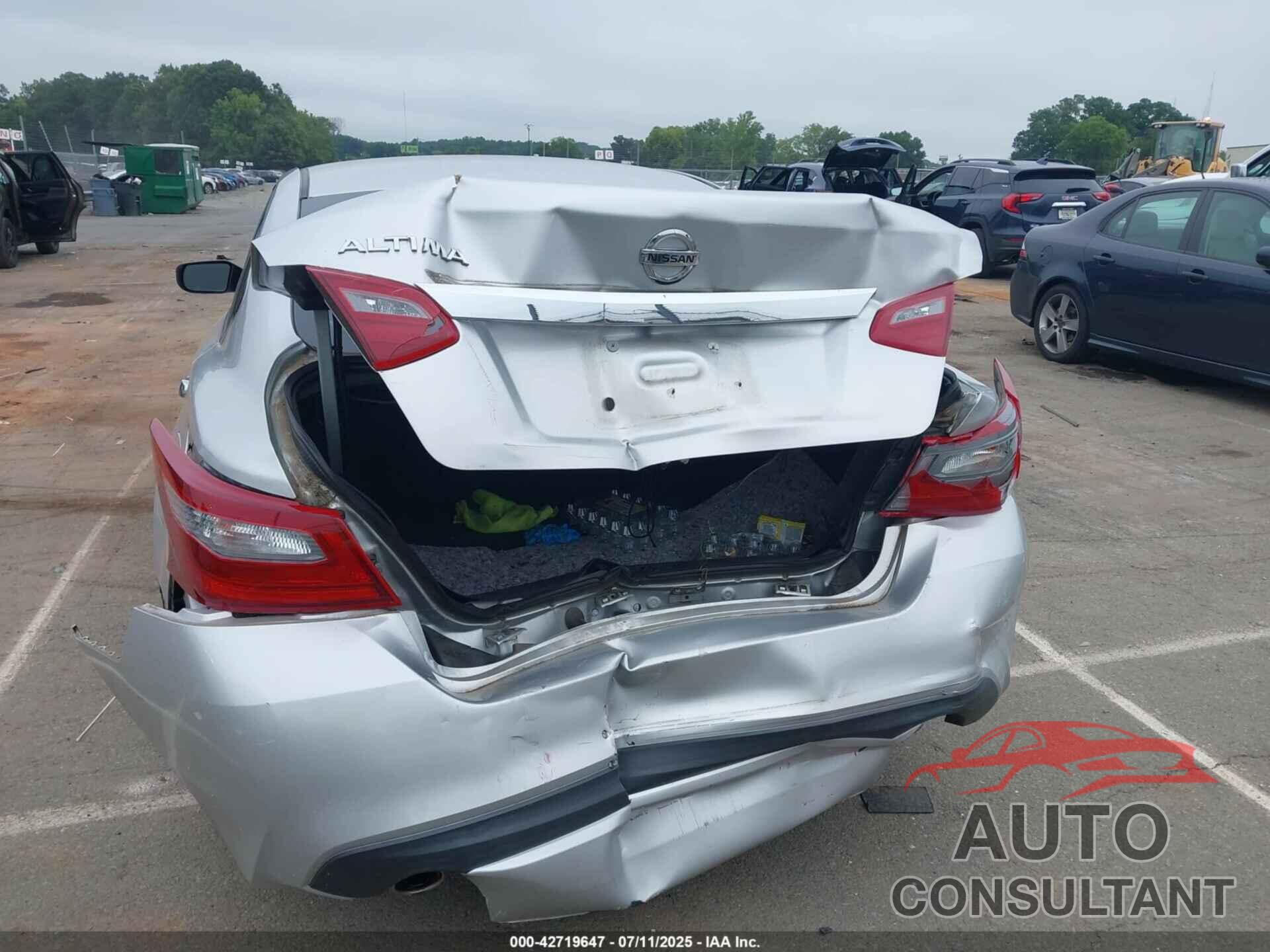NISSAN ALTIMA 2018 - 1N4AL3AP1JC207169