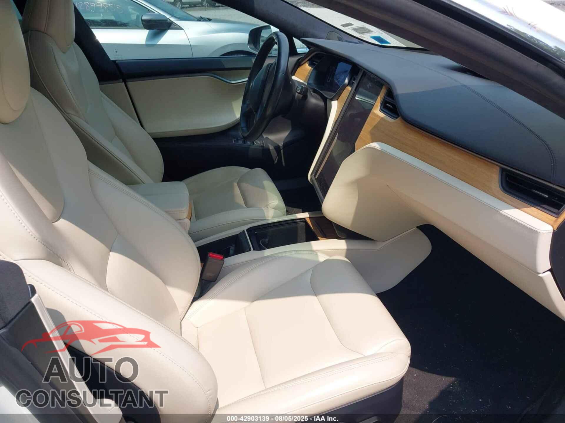 TESLA MODEL S 2020 - 5YJSA1E24LF399703