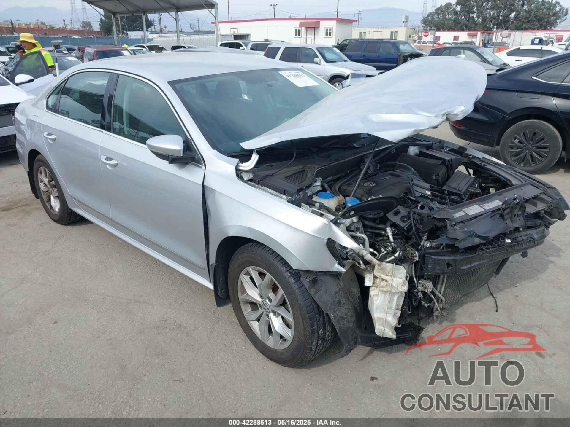 VOLKSWAGEN PASSAT 2016 - 1VWAT7A32GC053916