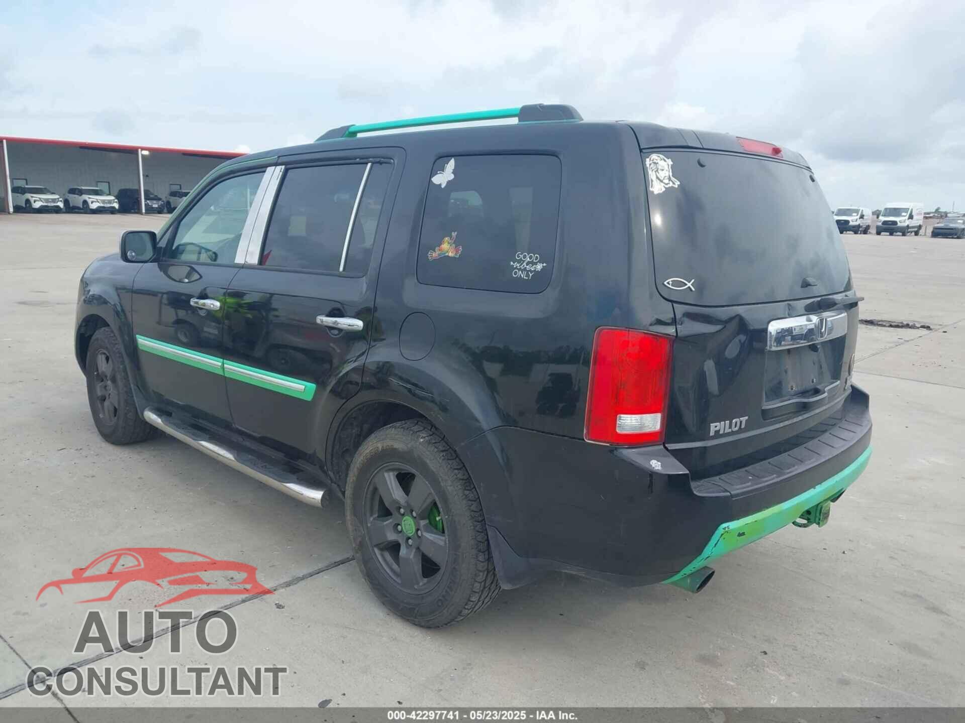 HONDA PILOT 2011 - 5FNYF4H77BB004836