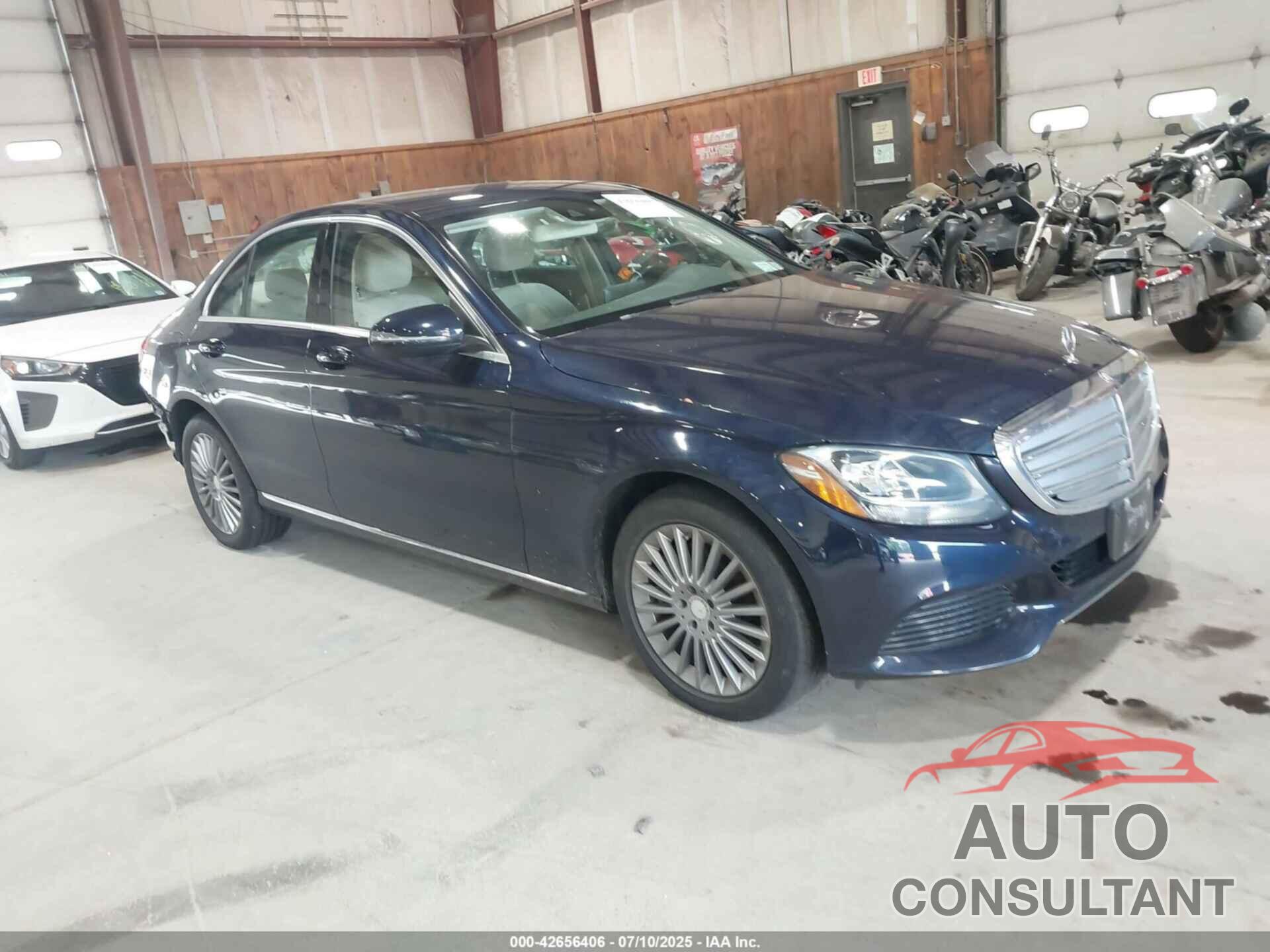 MERCEDES-BENZ C 300 2016 - 55SWF4KB2GU117376