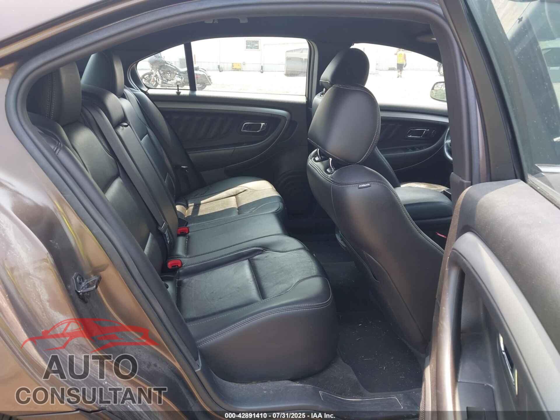 FORD TAURUS 2016 - 1FAHP2E89GG122095