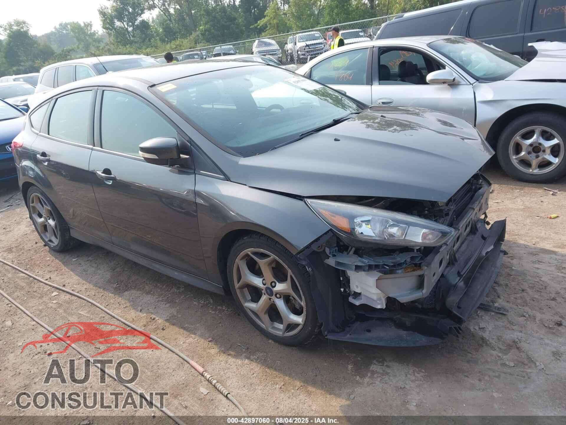 FORD FOCUS ST 2016 - 1FADP3L97GL211901
