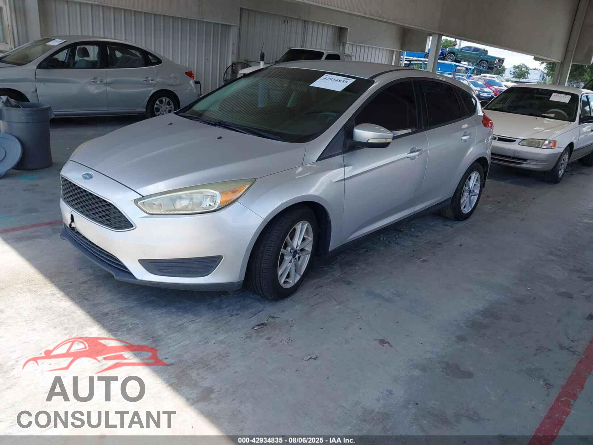 FORD FOCUS 2015 - 1FADP3K29FL282505