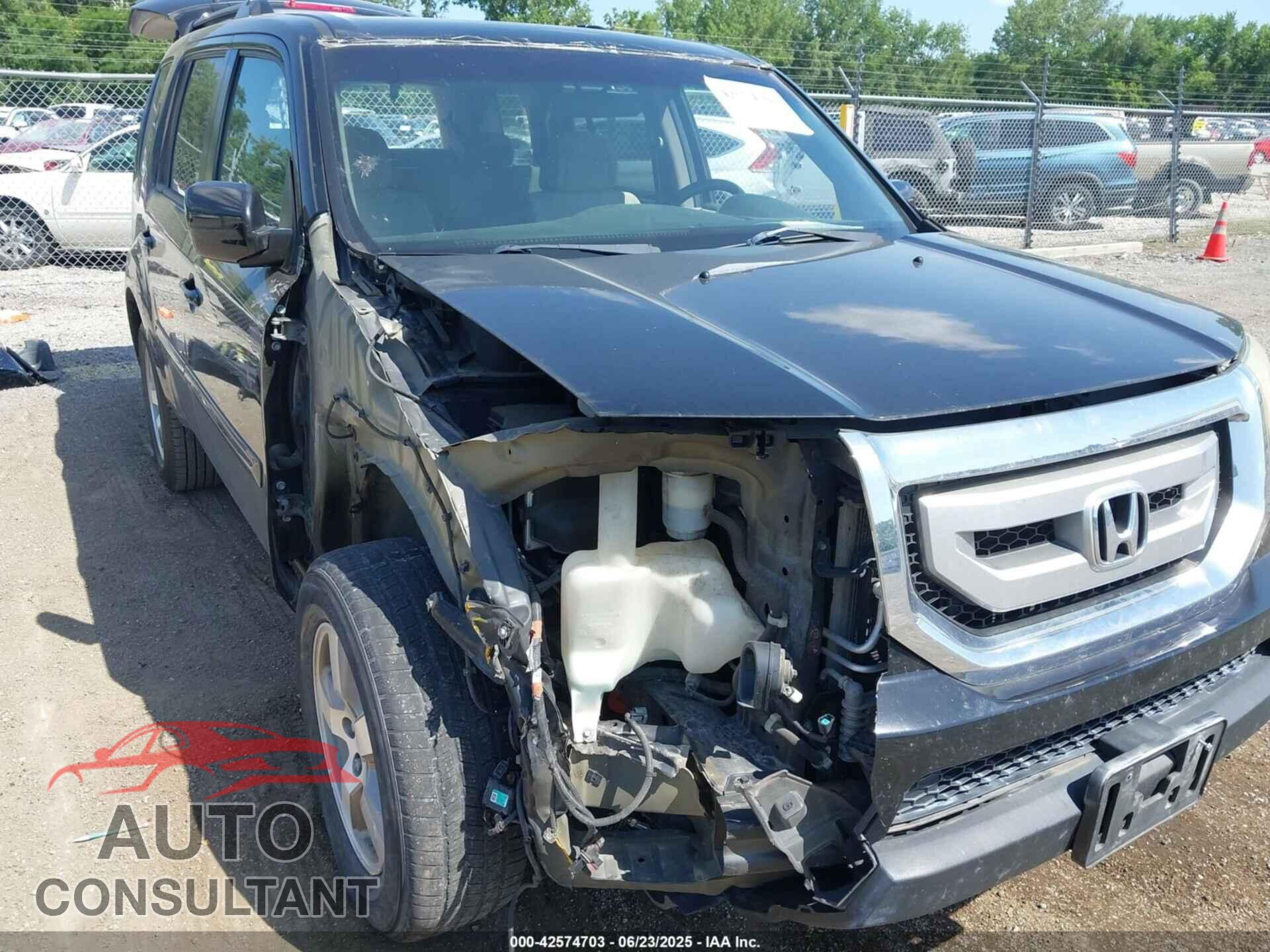 HONDA PILOT 2011 - 5FNYF4H46BB100138
