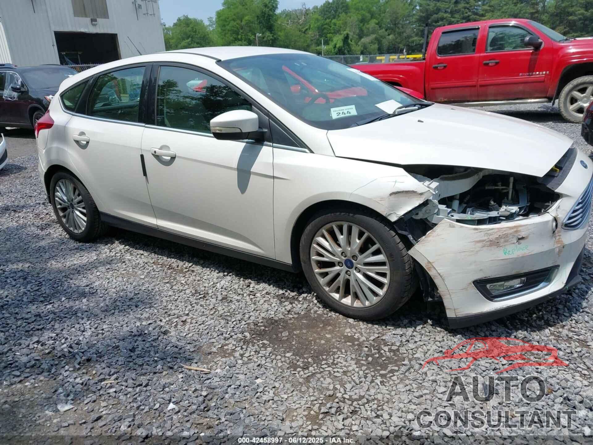 FORD FOCUS 2016 - 1FADP3N26GL332709