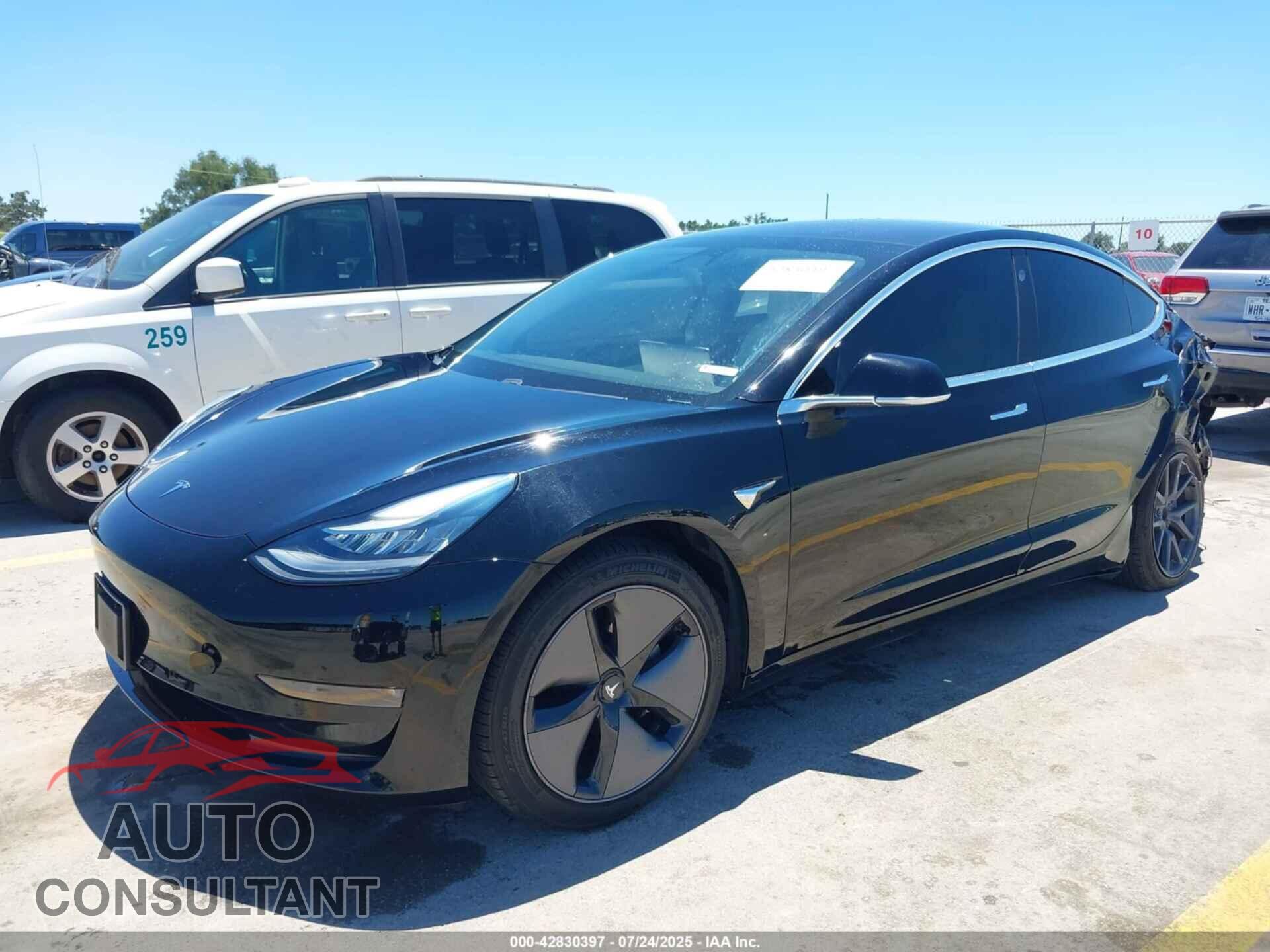 TESLA MODEL 3 2018 - 5YJ3E1EAXJF166387