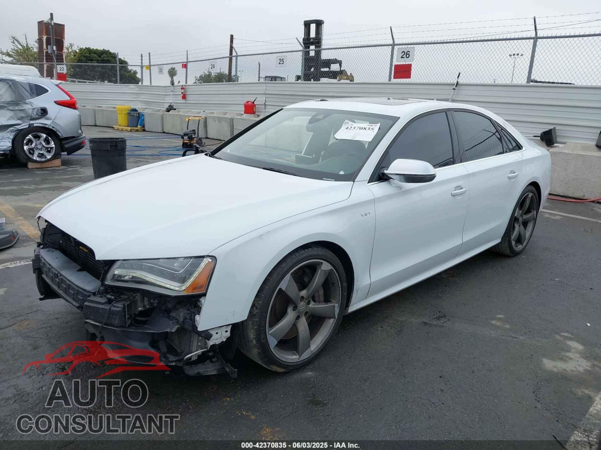 AUDI S8 2014 - WAUD2AFD5EN003205