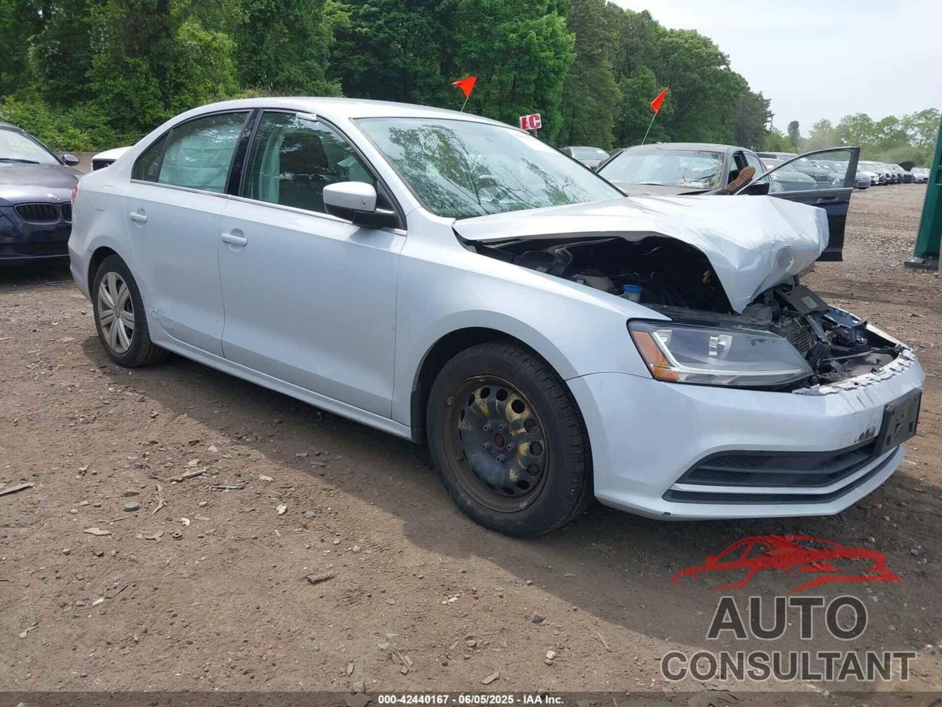 VOLKSWAGEN JETTA 2017 - 3VW2B7AJ5HM223207