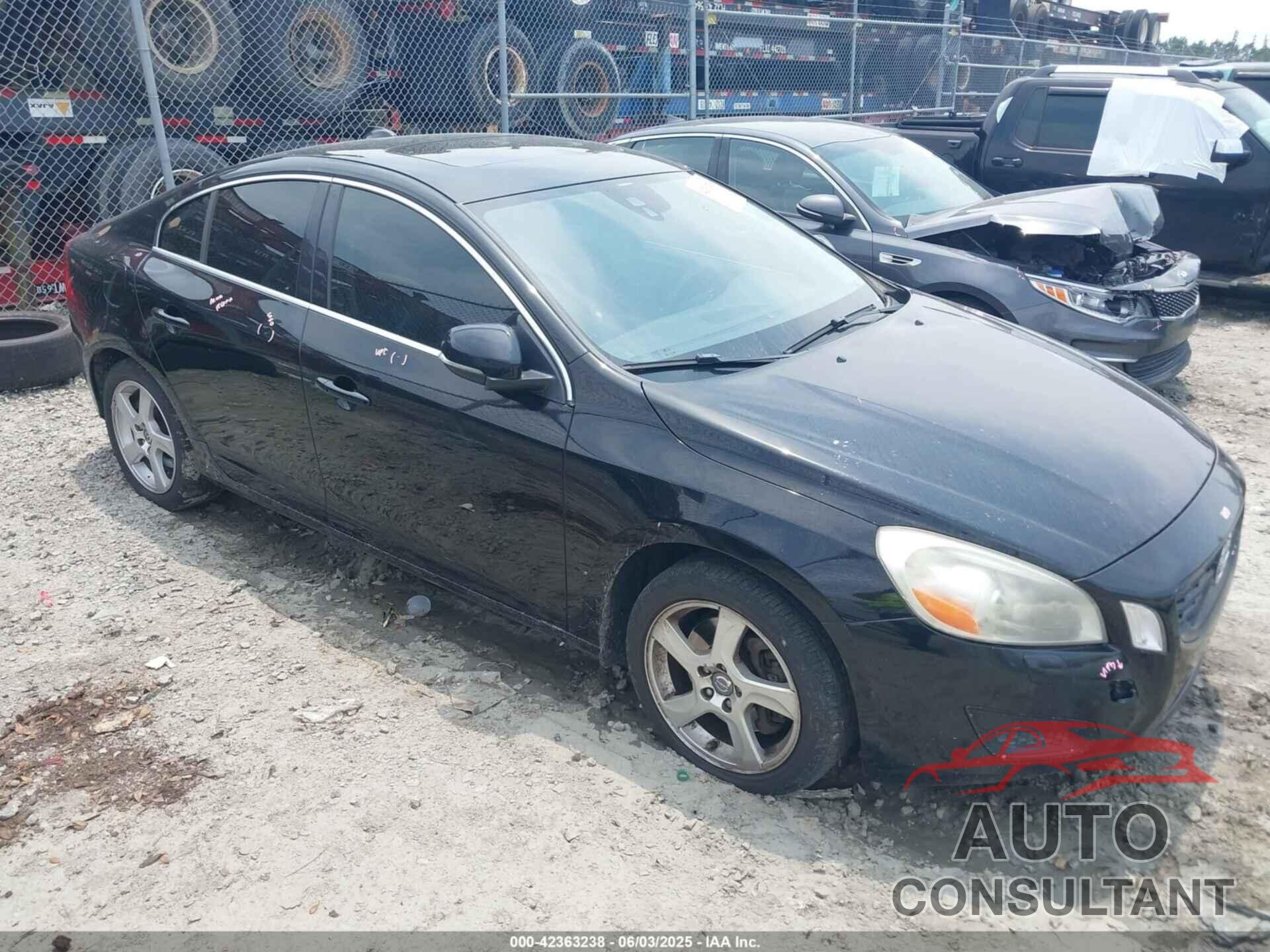 VOLVO S60 2013 - YV1612FH1D2172607