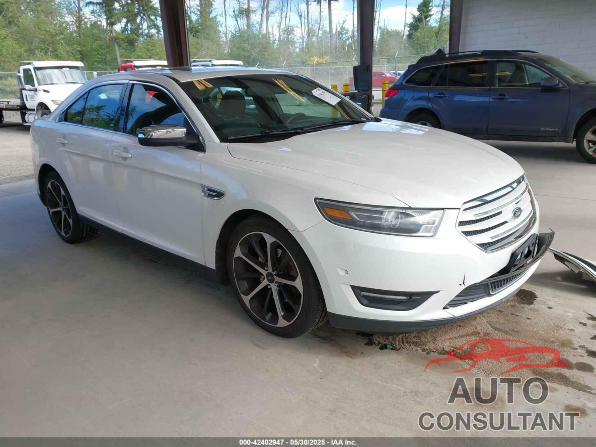 FORD TAURUS 2015 - 1FAHP2J81FG118224