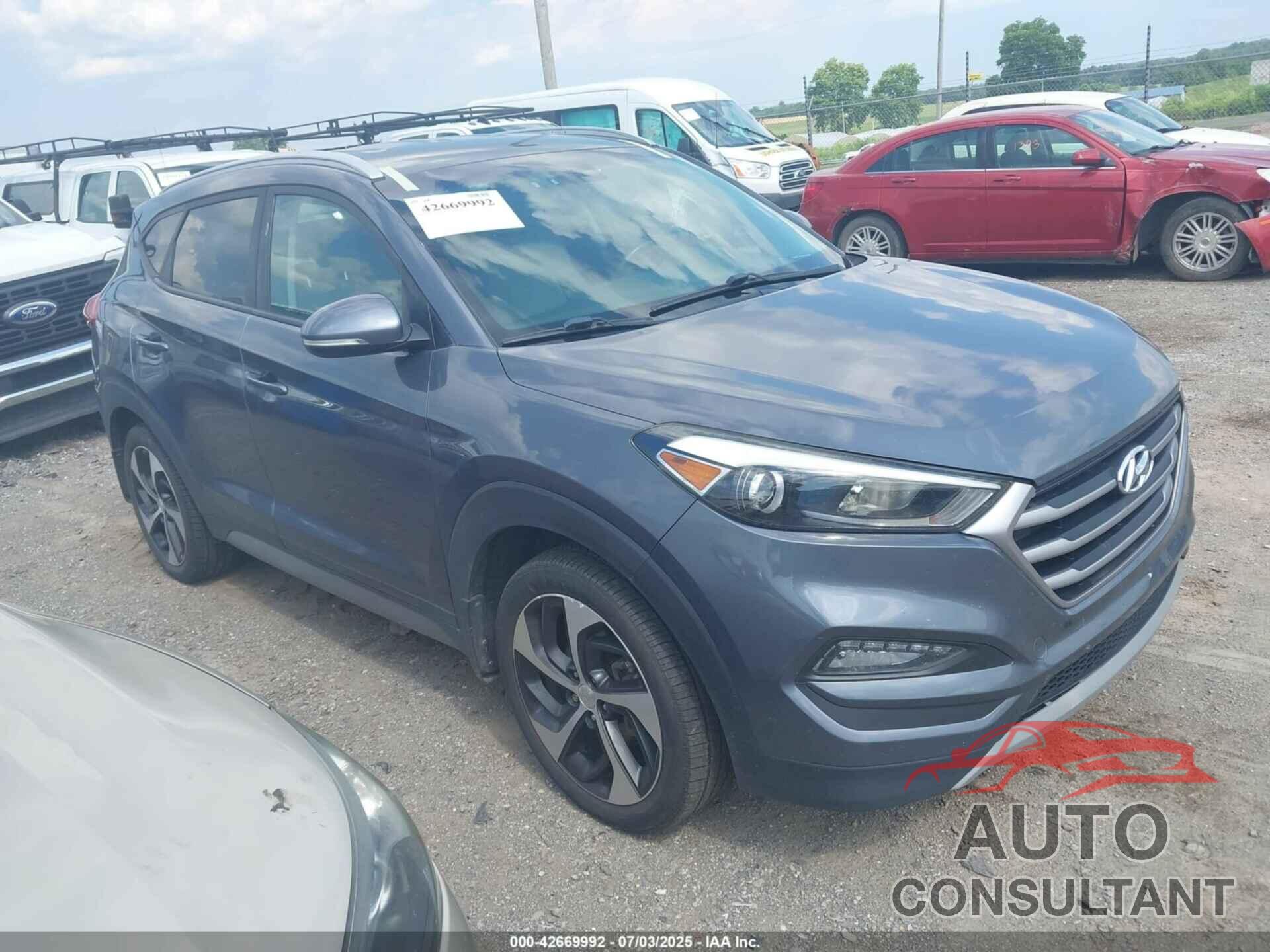HYUNDAI TUCSON 2017 - KM8J3CA23HU327344