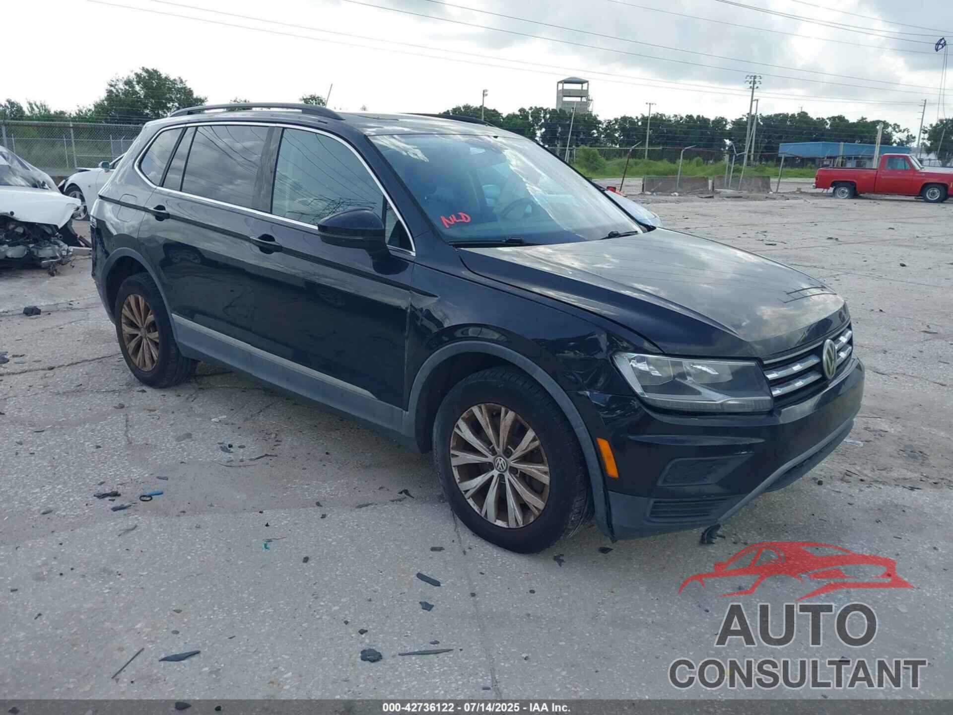 VOLKSWAGEN TIGUAN 2018 - 3VV3B7AX0JM178597