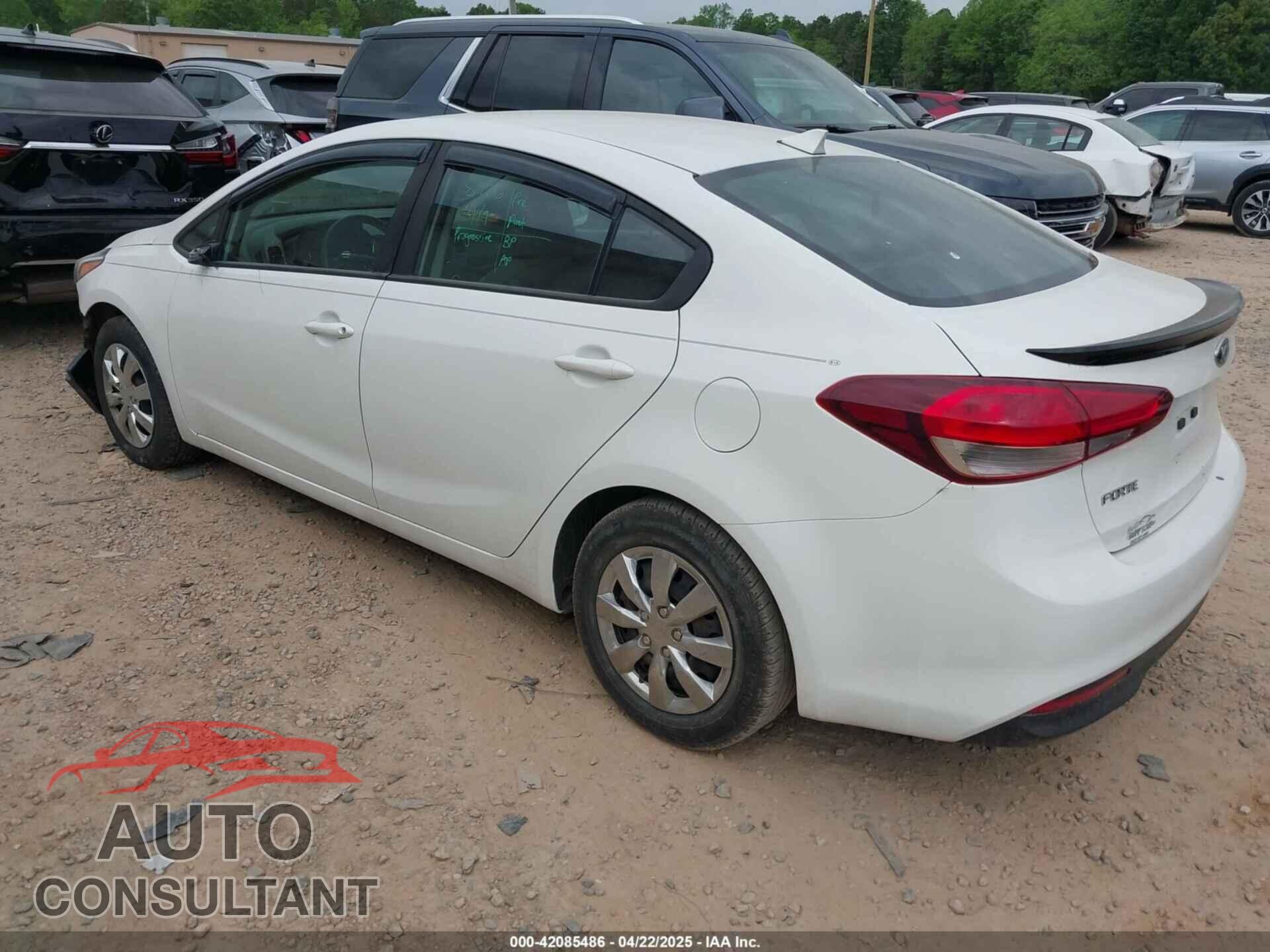 KIA FORTE 2018 - 3KPFK4A75JE265822