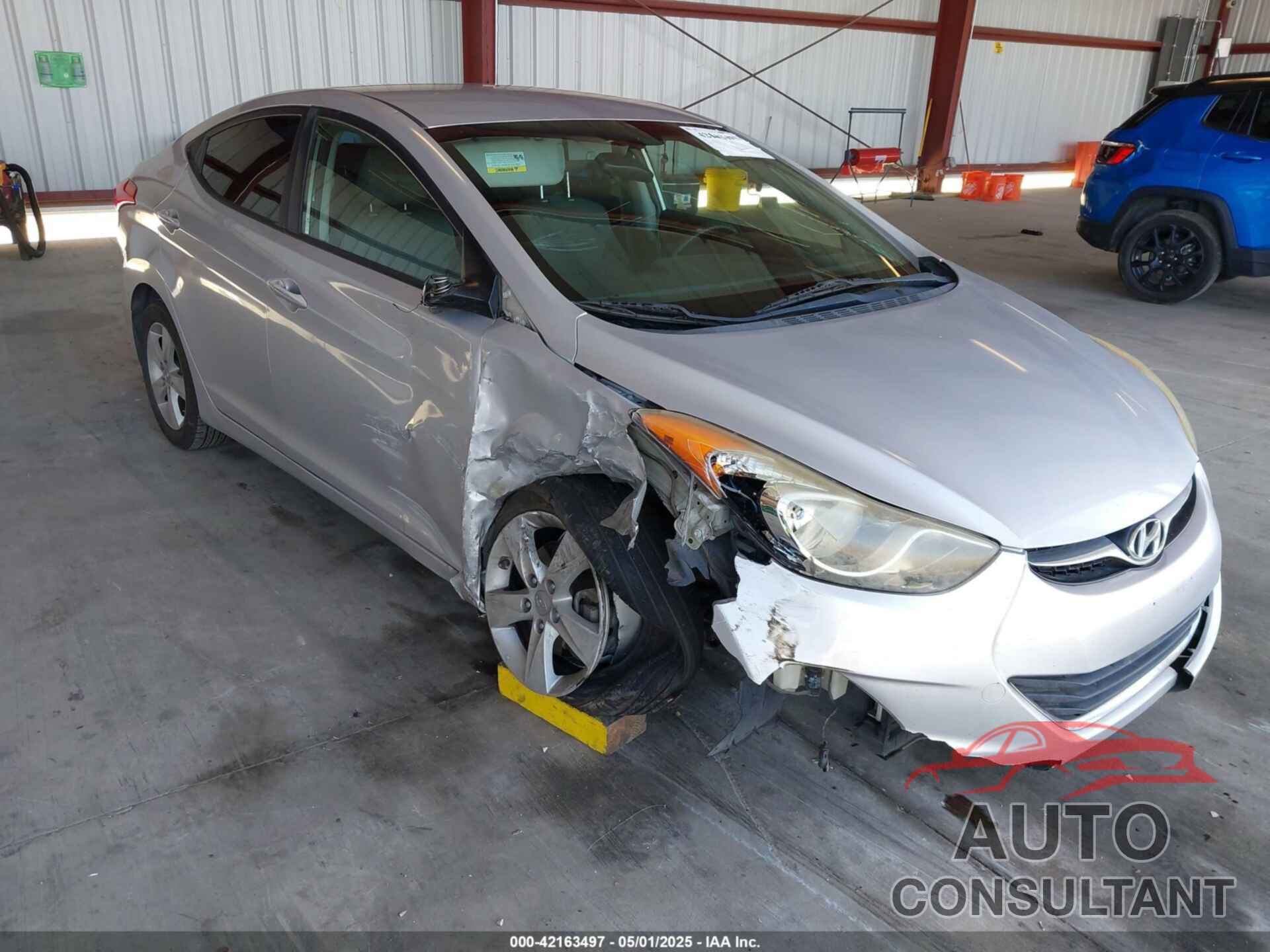 HYUNDAI ELANTRA 2013 - KMHDH4AE2DU533442