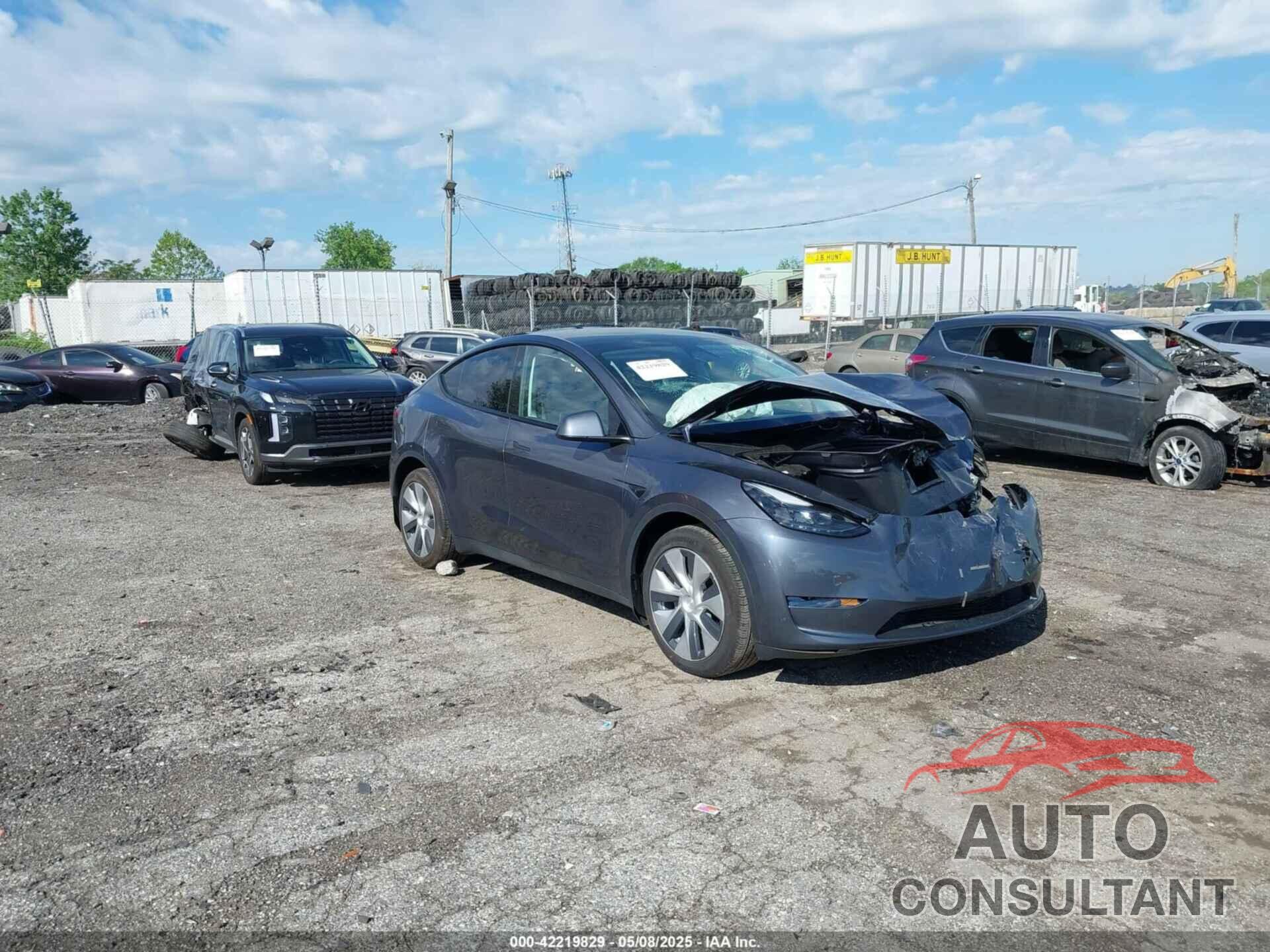 TESLA MODEL Y 2023 - 7SAYGDEEXPF890001