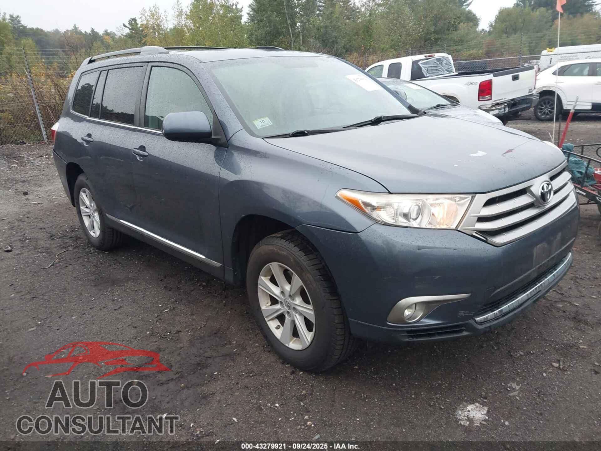 TOYOTA HIGHLANDER 2013 - 5TDBK3EH8DS252374
