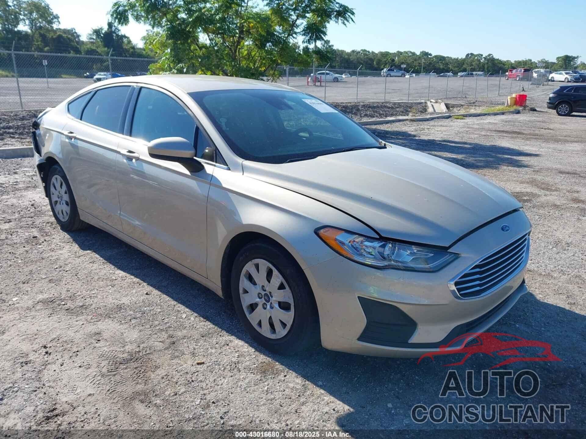 FORD FUSION 2019 - 3FA6P0G72KR127883