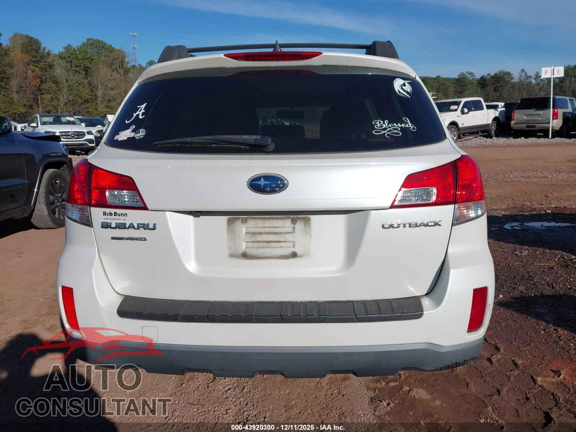 SUBARU OUTBACK 2014 - 4S4BRCMC8E3308555