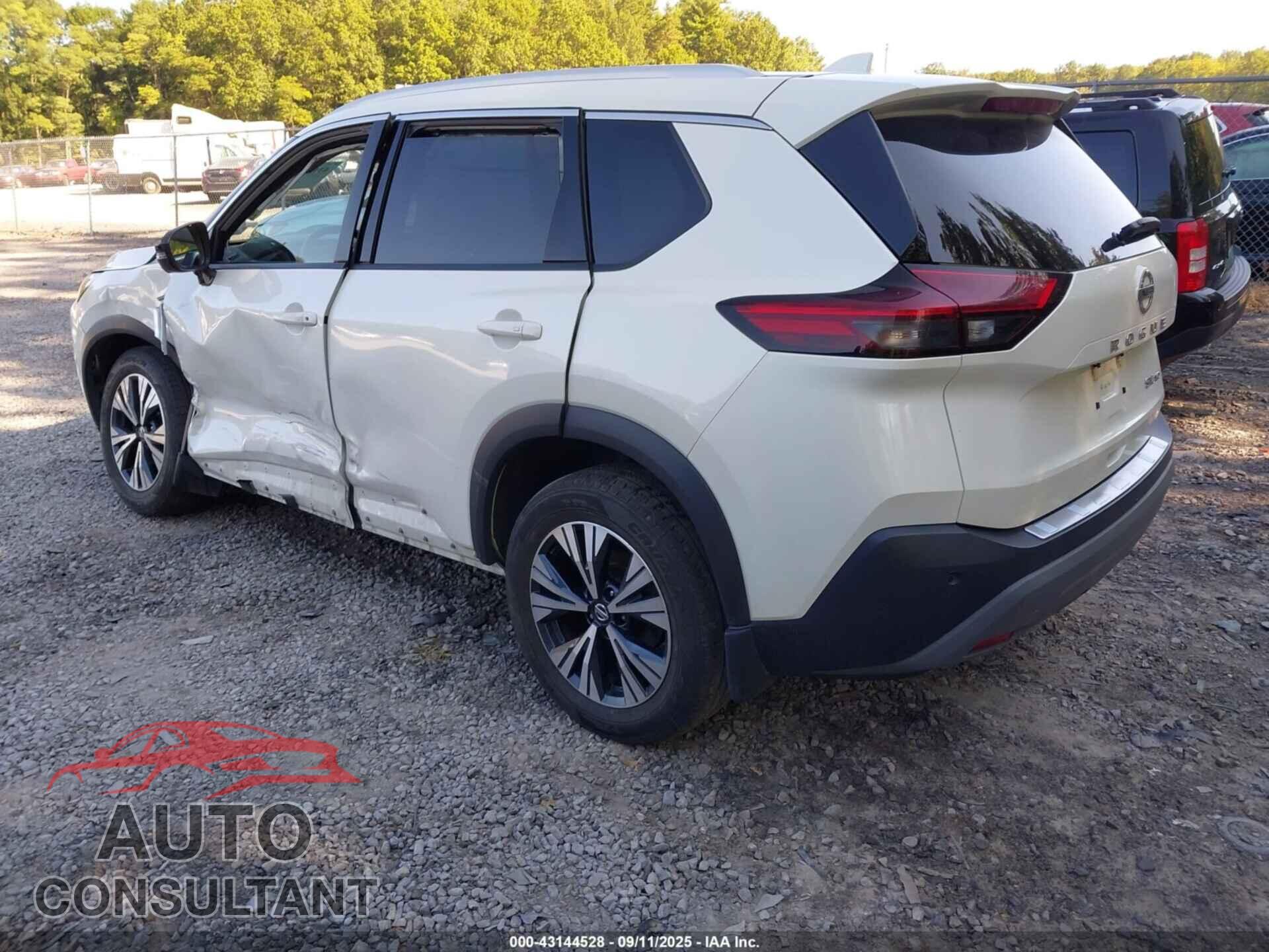 NISSAN ROGUE 2021 - 5N1AT3BB4MC750108