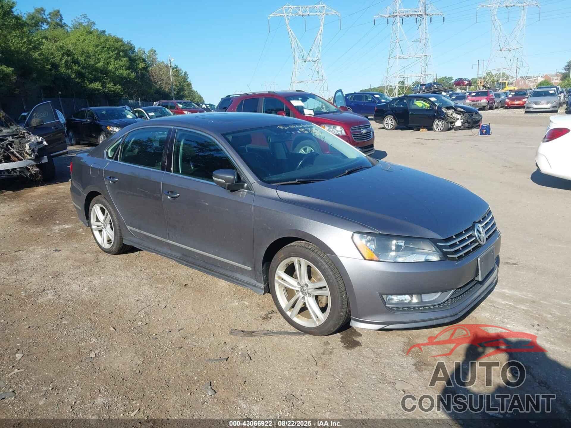 VOLKSWAGEN PASSAT 2015 - 1VWCM7A36FC025556