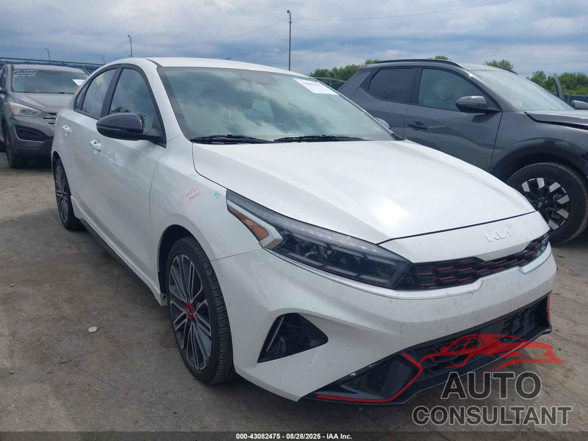 KIA FORTE 2023 - 3KPF44AC1PE683388