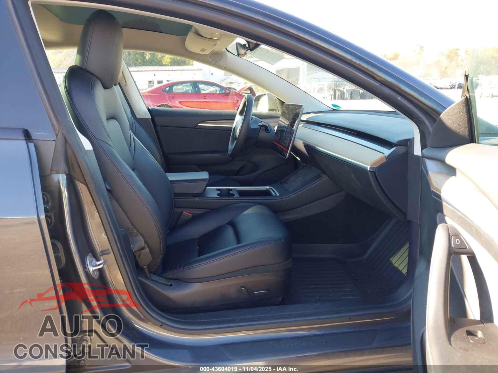 TESLA MODEL 3 2021 - 5YJ3E1EA3MF017517