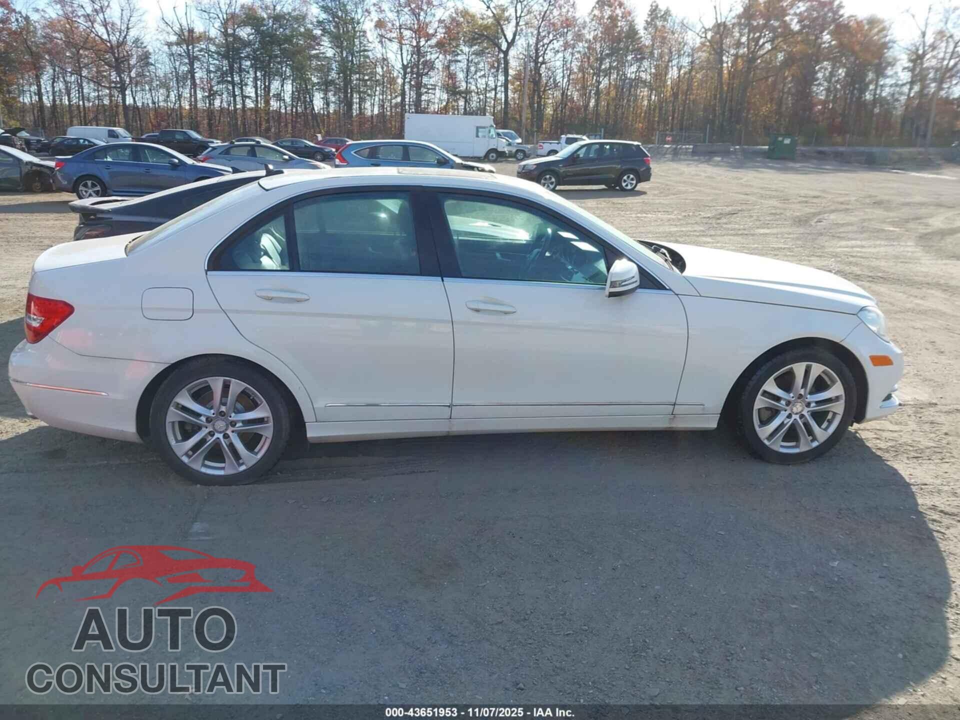 MERCEDES-BENZ C 300 2012 - WDDGF8BB6CA698564