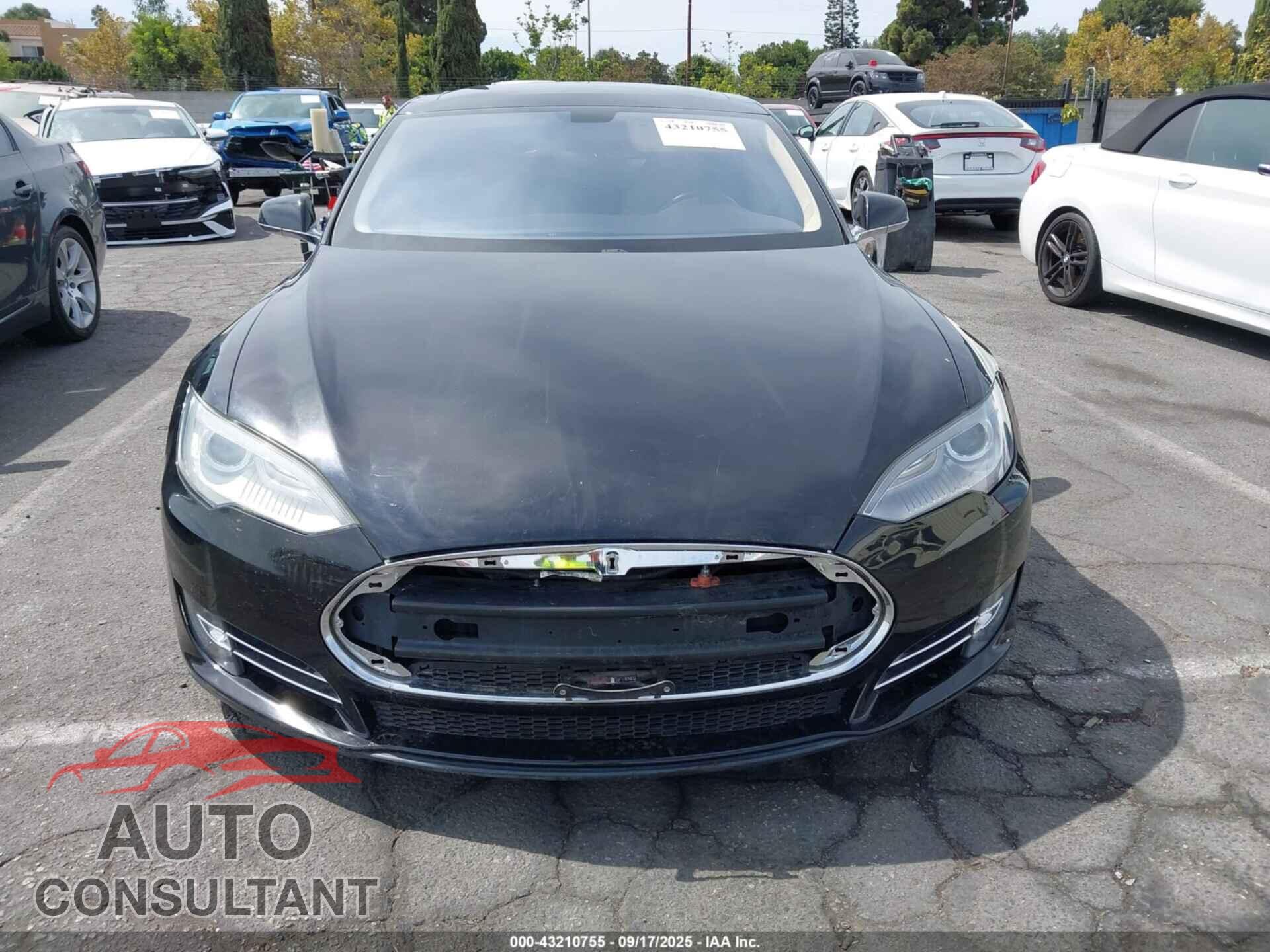 TESLA MODEL S 2013 - 5YJSA1CN2DFP07286