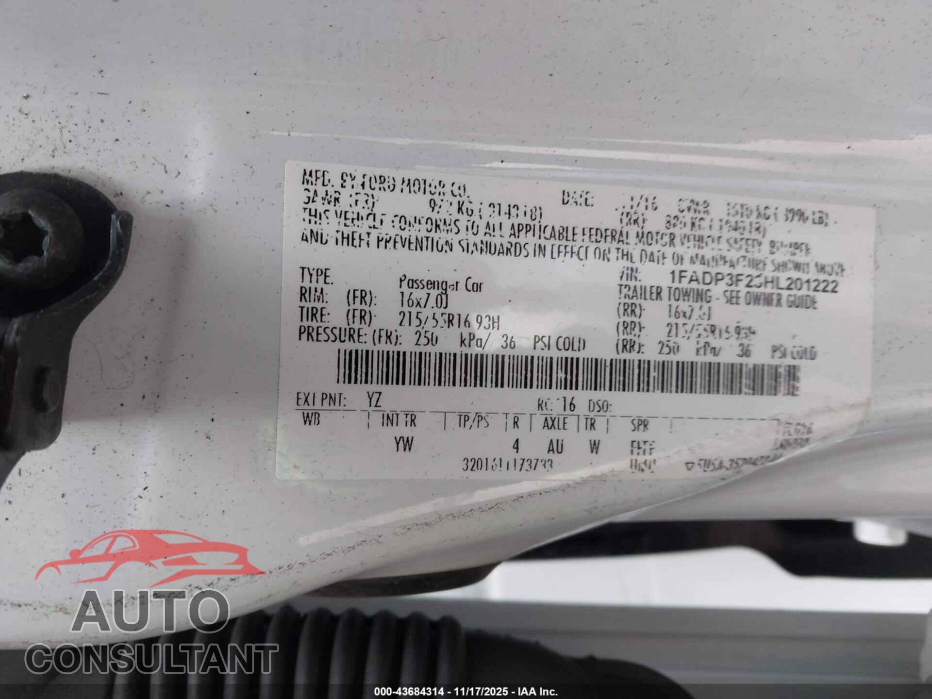 FORD FOCUS 2017 - 1FADP3F23HL201222