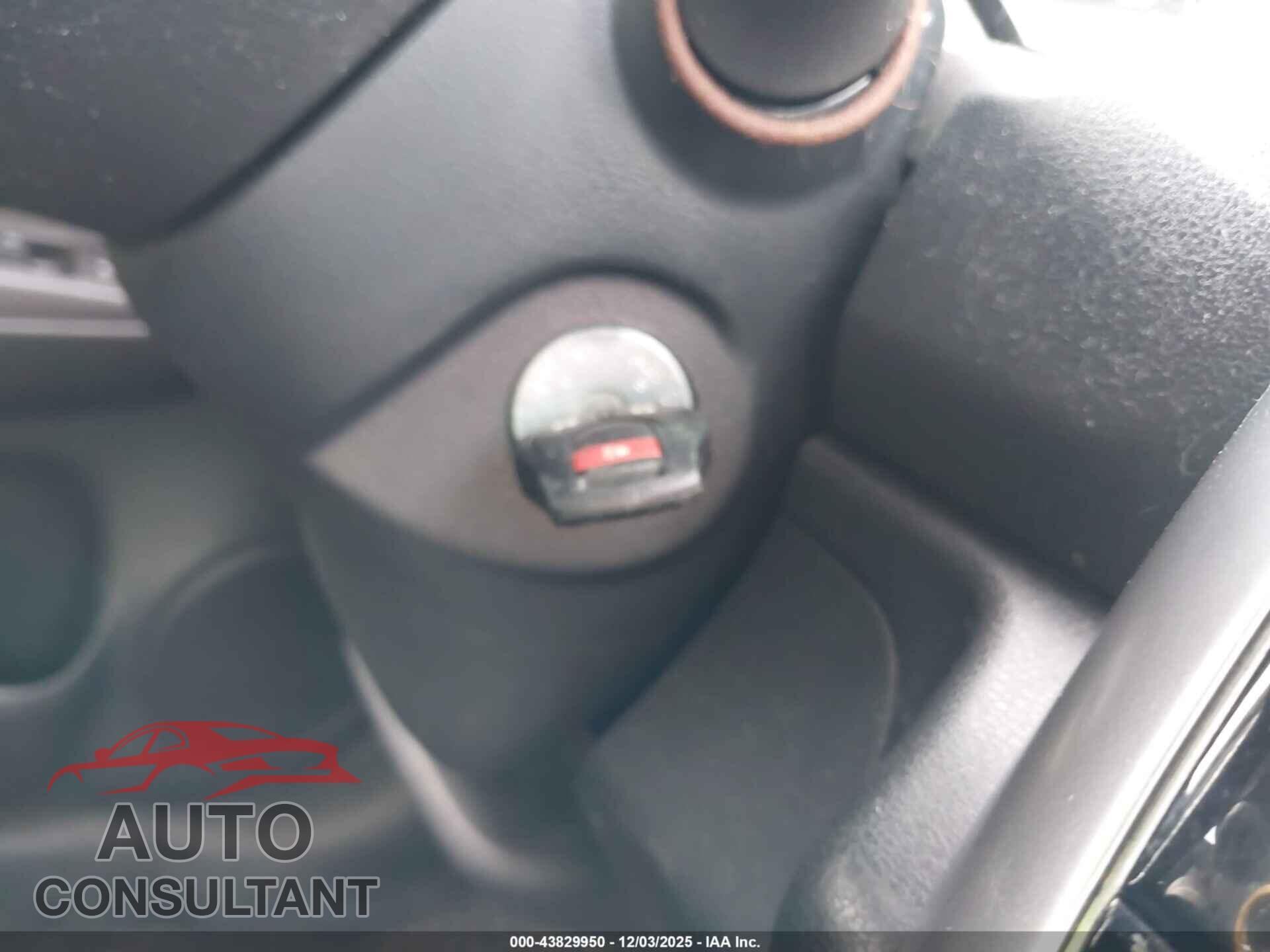 NISSAN VERSA NOTE 2017 - 3N1CE2CP3HL371917