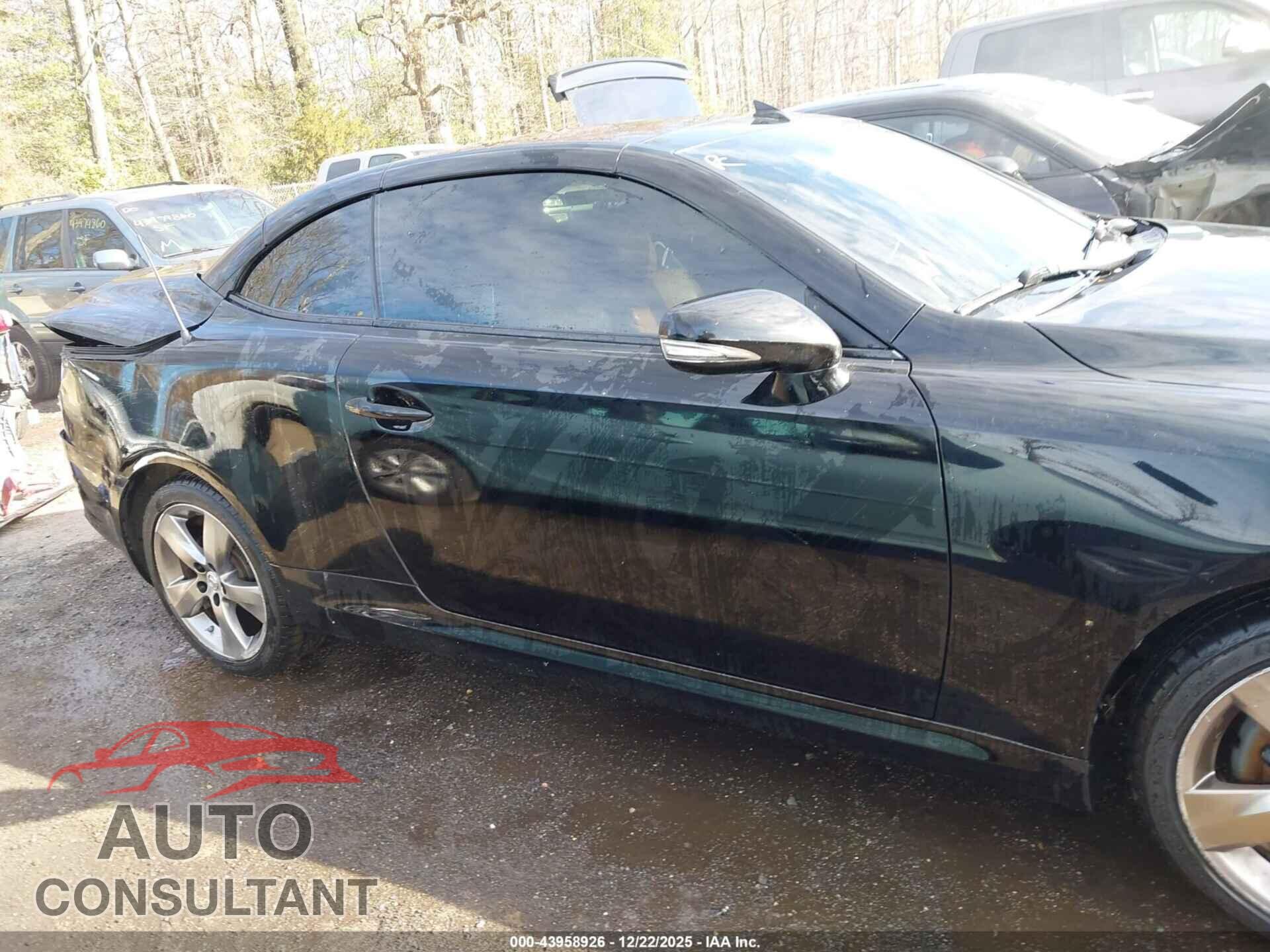 LEXUS IS 250C 2011 - JTHFF2C21B2521221