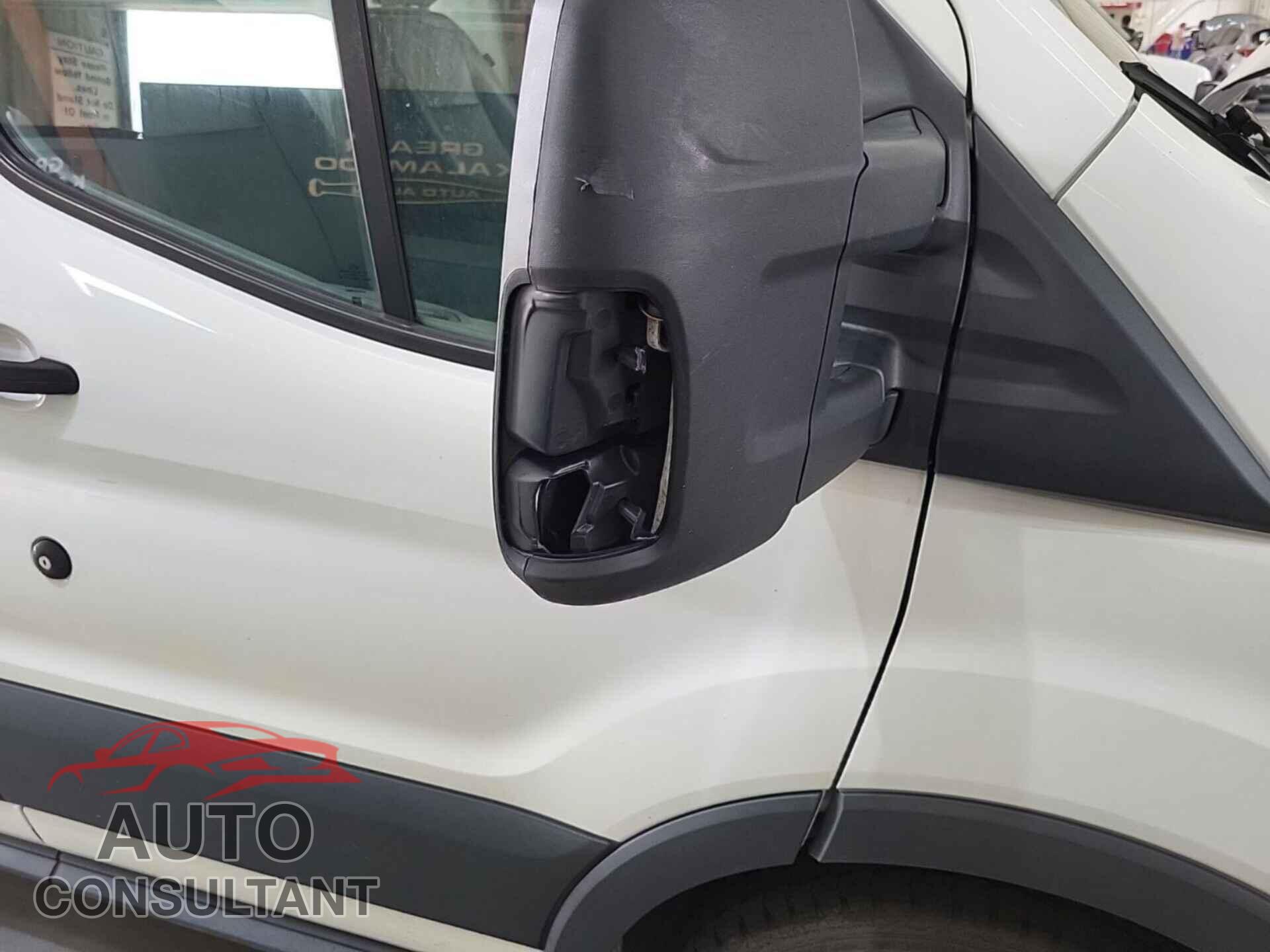 FORD TRANSIT 2017 - 1FTYE1YM8HKB07122