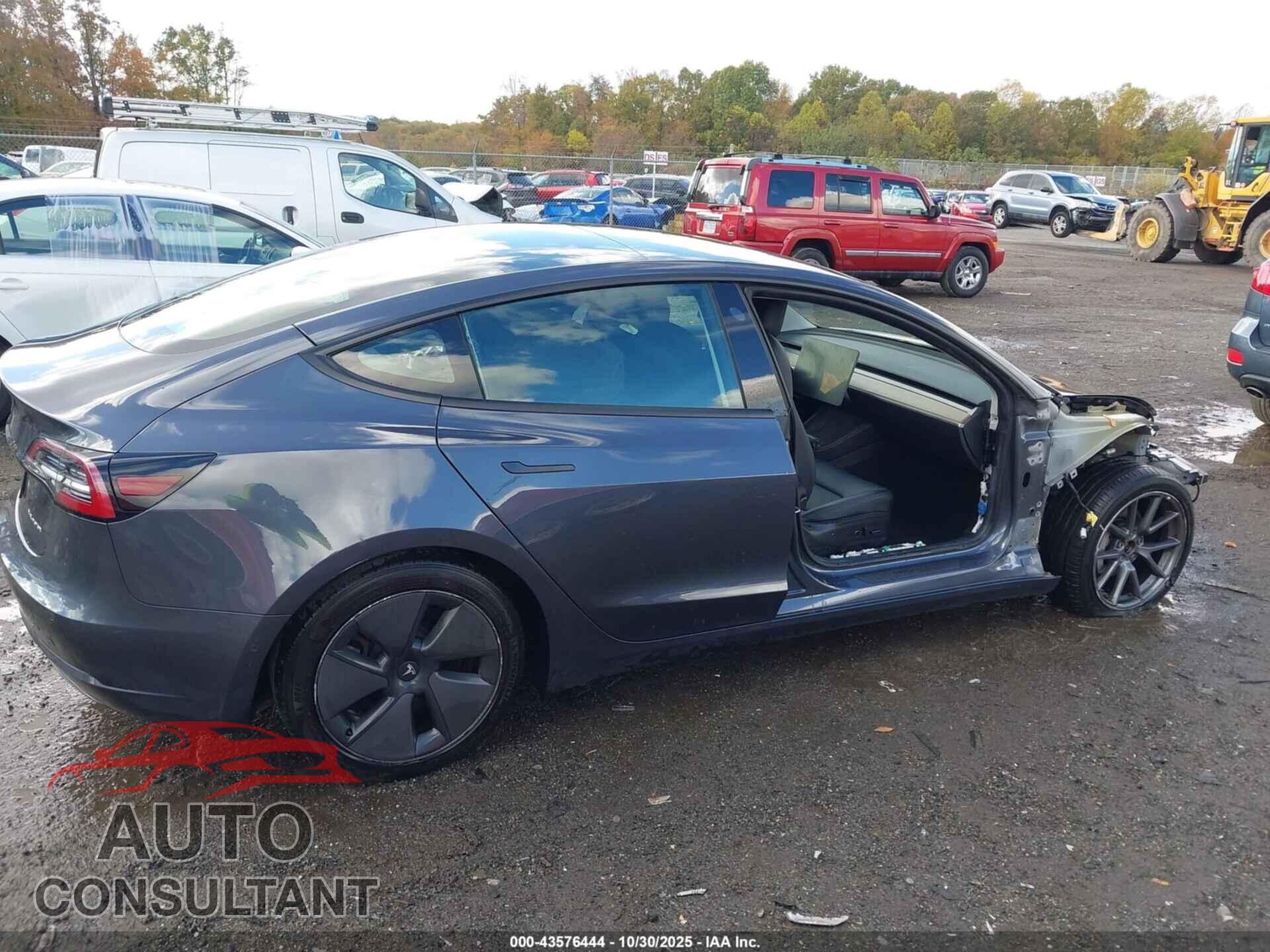 TESLA MODEL 3 2021 - 5YJ3E1EB3MF085843